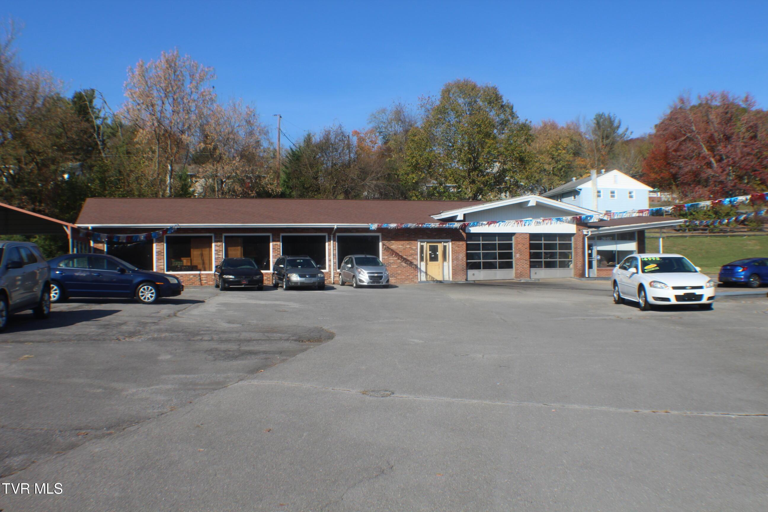 Photo of 312 sq ft, 0.75 ac commercial sale at 2100 West Stone Drive