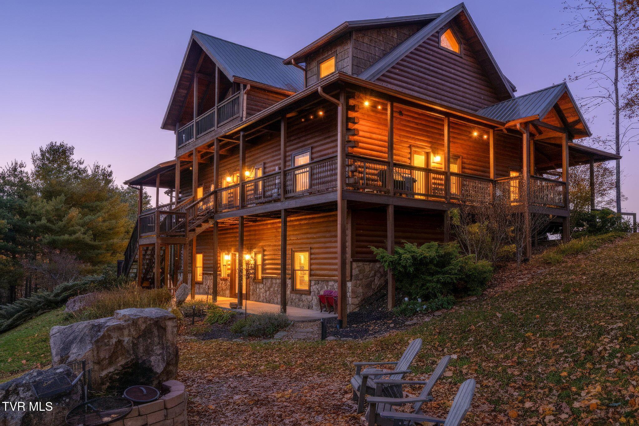 120-web-or-mls-7464-callalantee-dr
