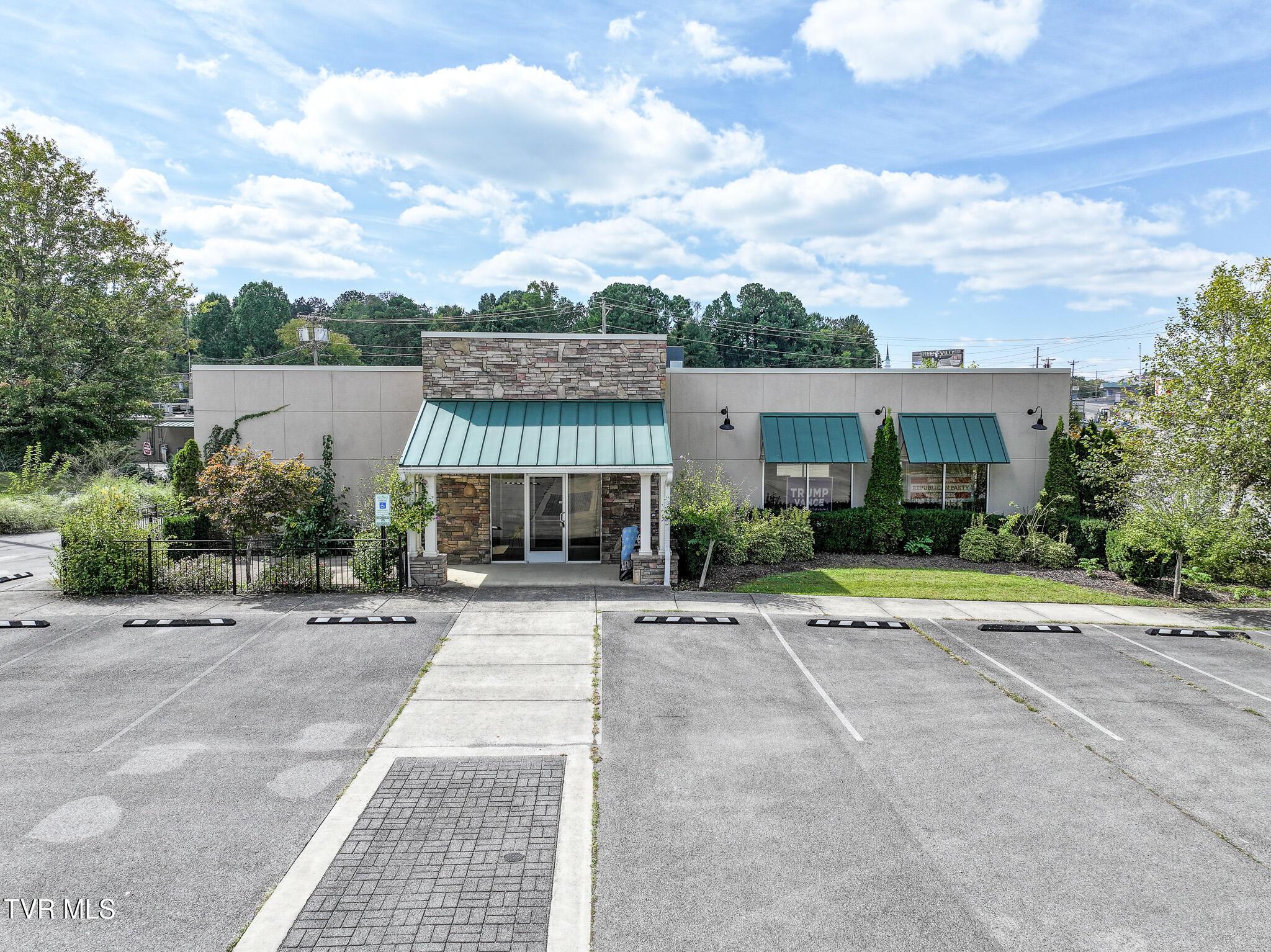 Photo of 0.74 ac commercial sale at 914 Snapps Ferry Road