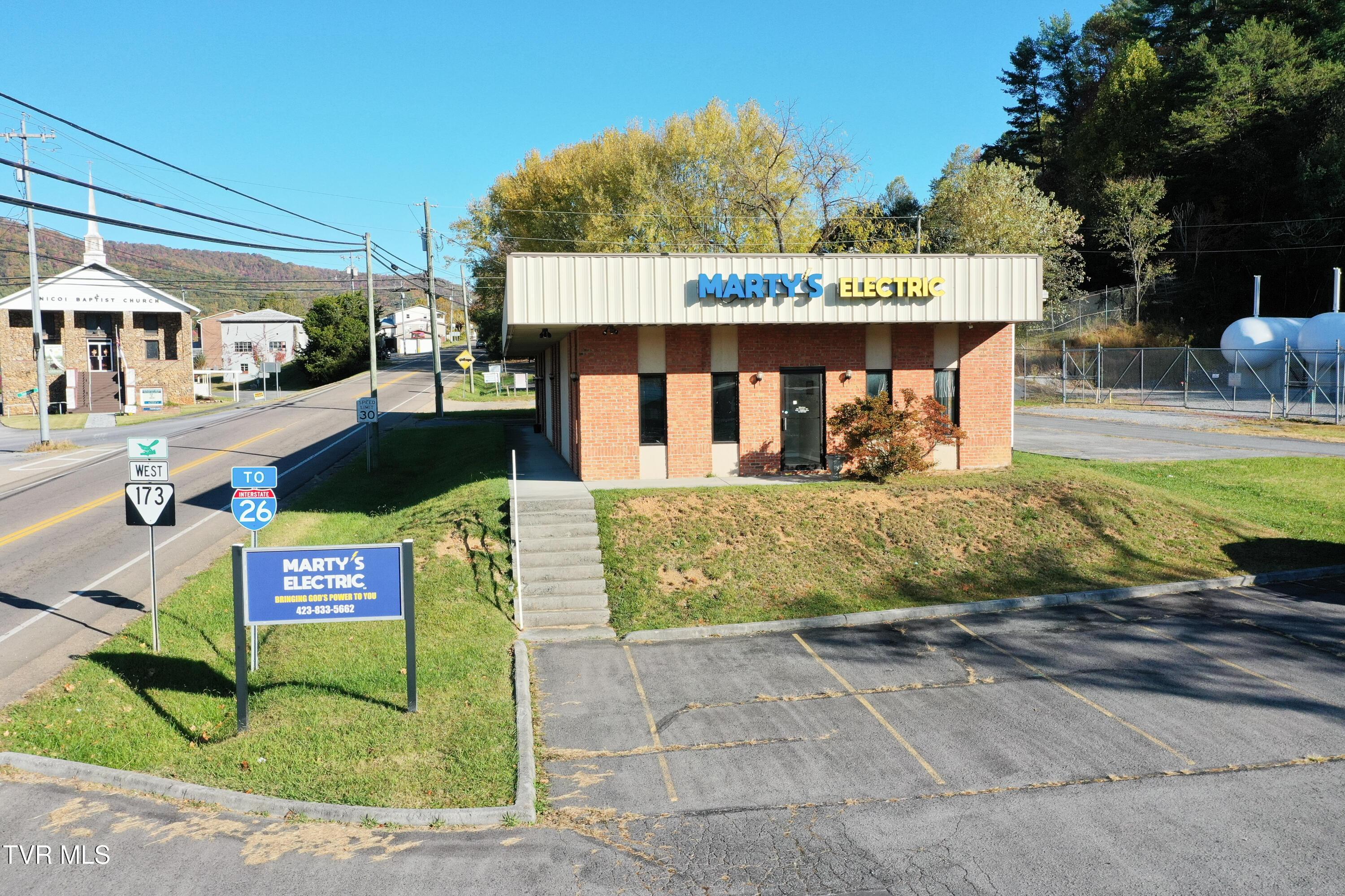 Photo of 2,821 sq ft, 0.5 ac commercial sale at 3614 Unicoi Drive