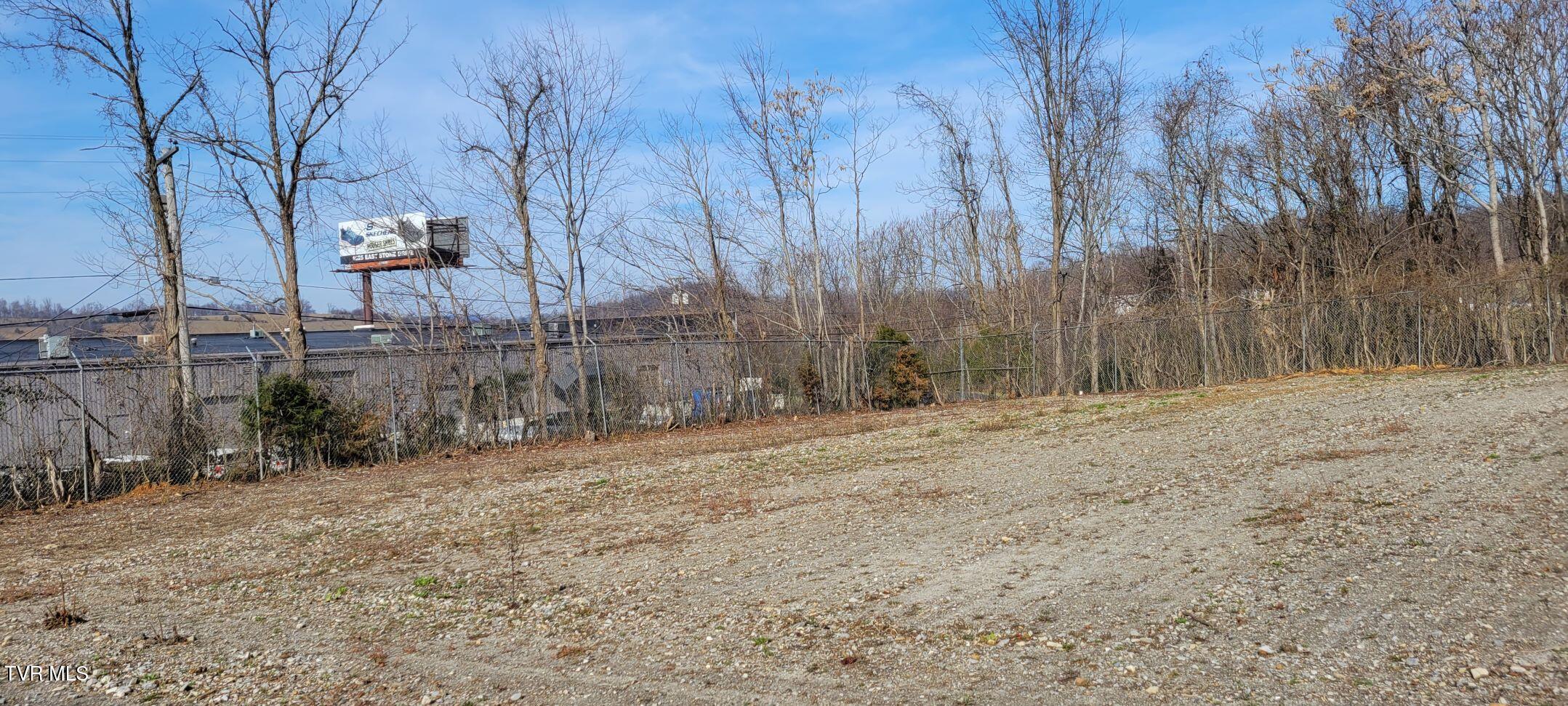 gated lot 3