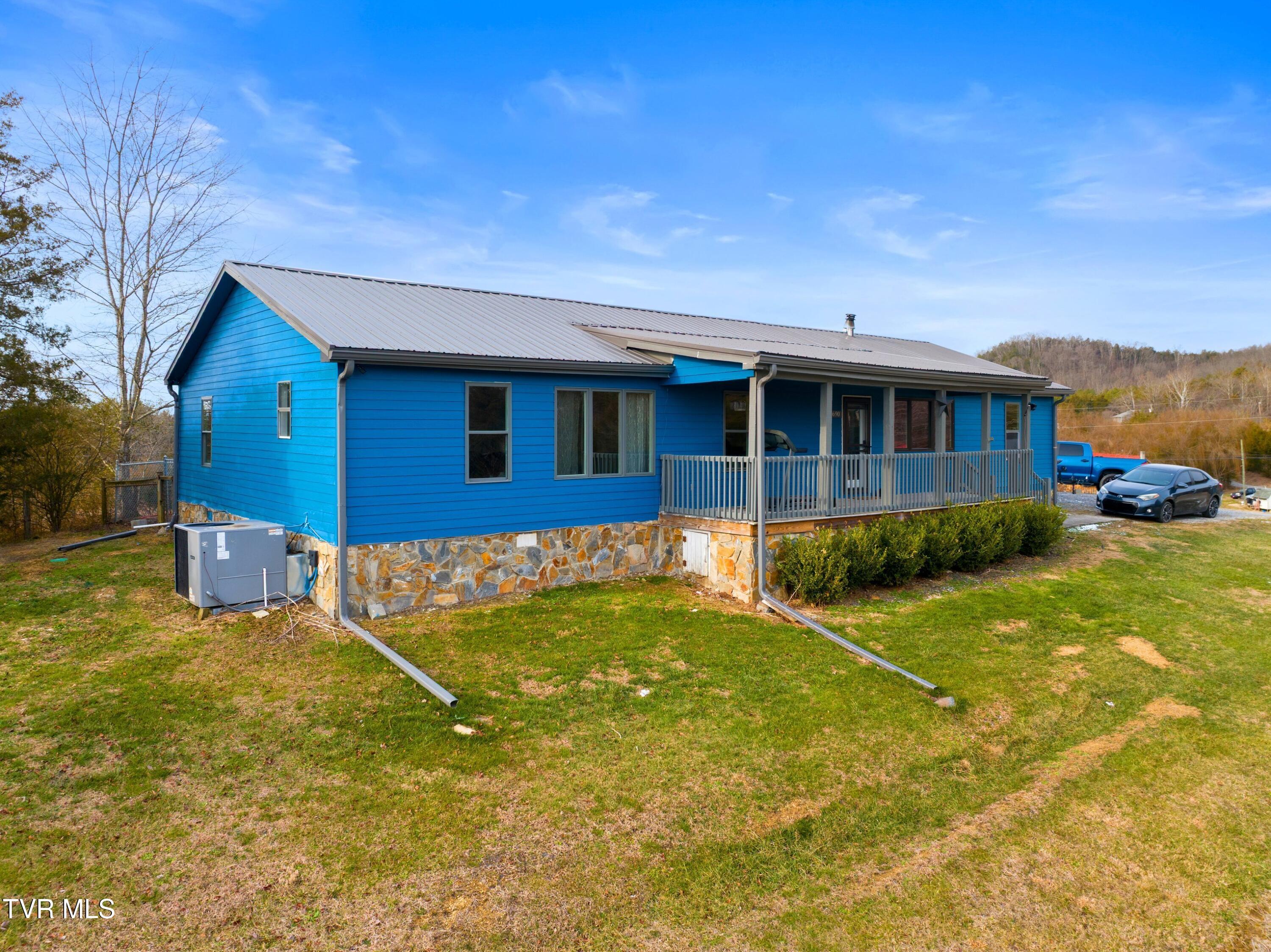 035-1690GoodmanLoop-BullsGap-TN-37711-SM