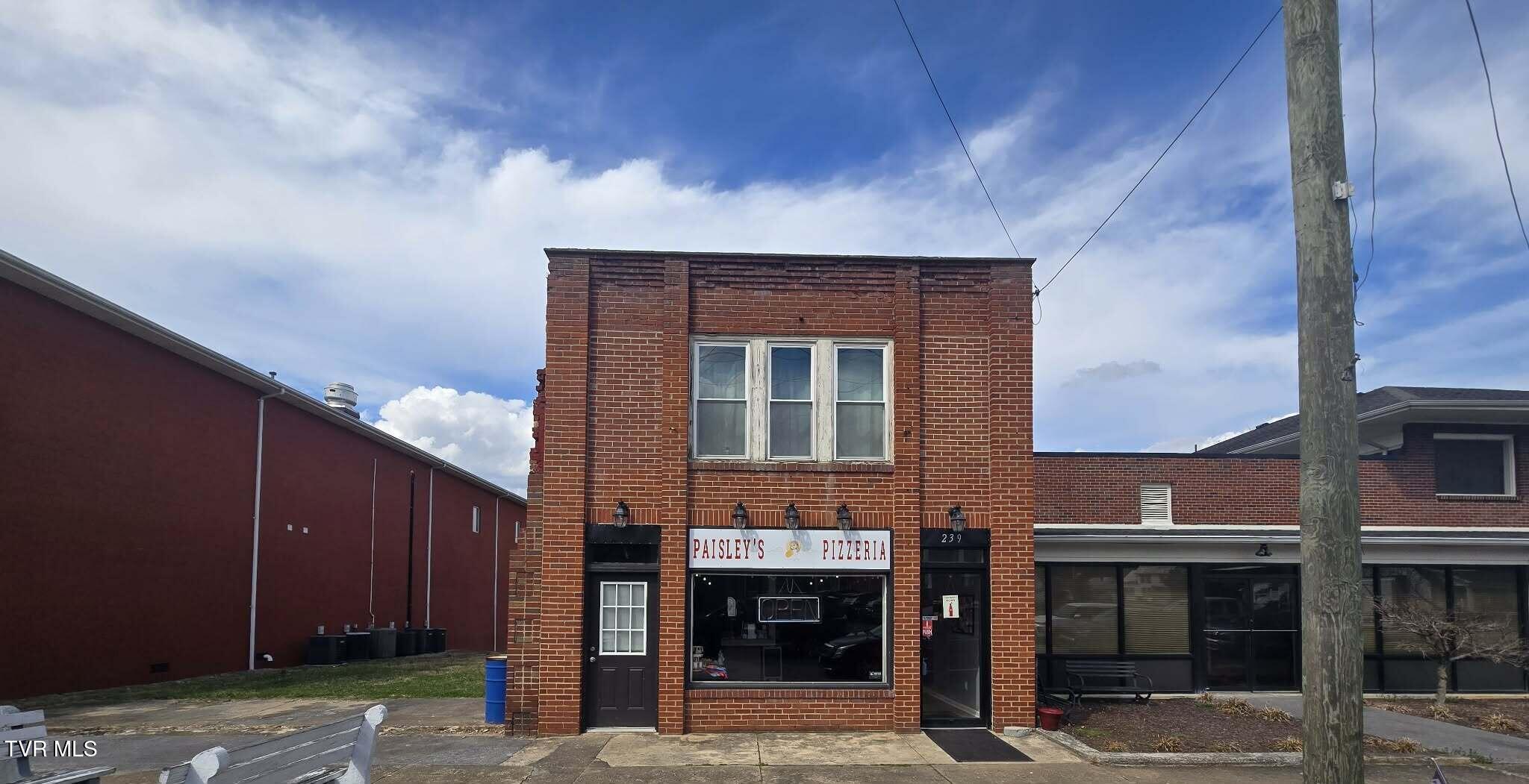 Photo of 1,470 sq ft, 0.05 ac commercial sale at 239 Main Street