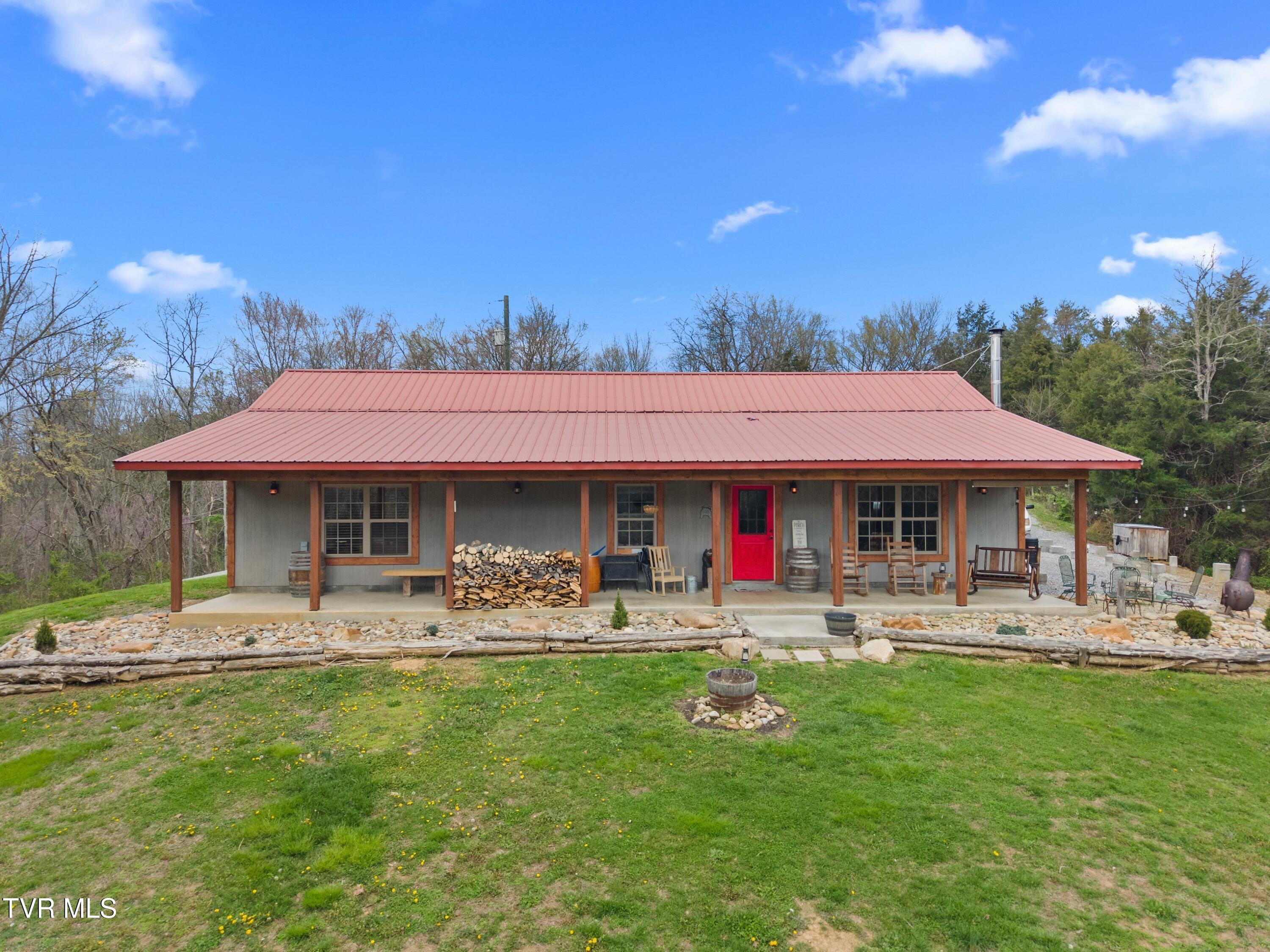 003-2357HallRoad-Dandridge-TN-37725-SMAL