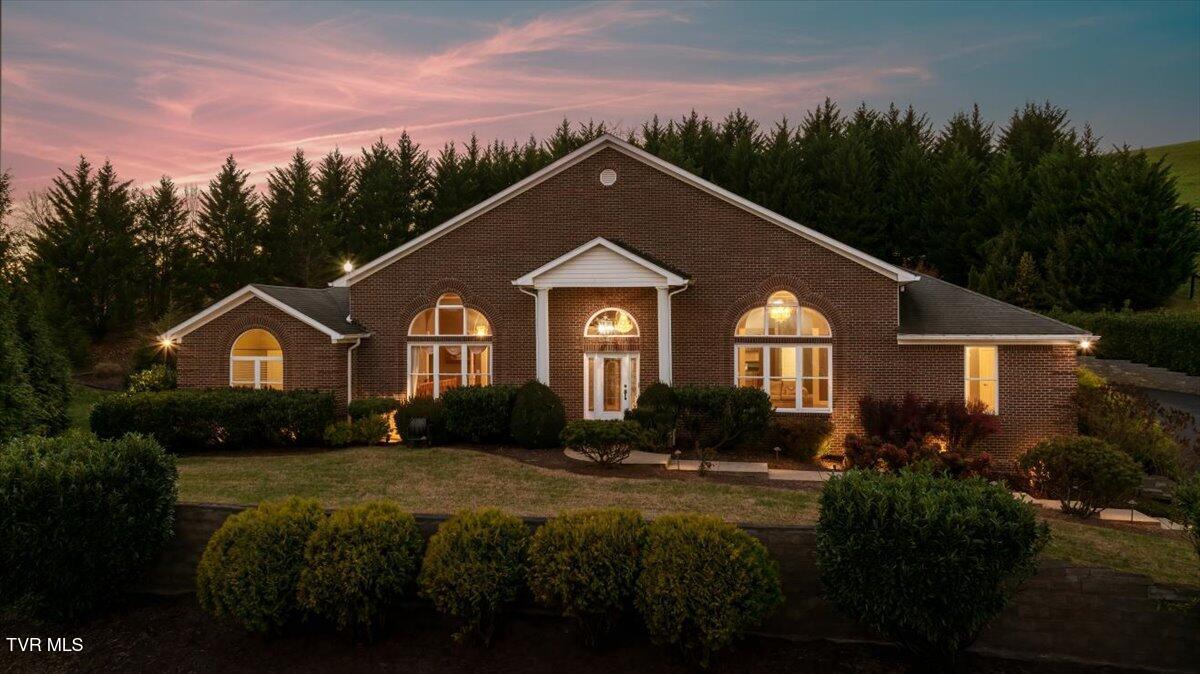 001-Front of House Twilight