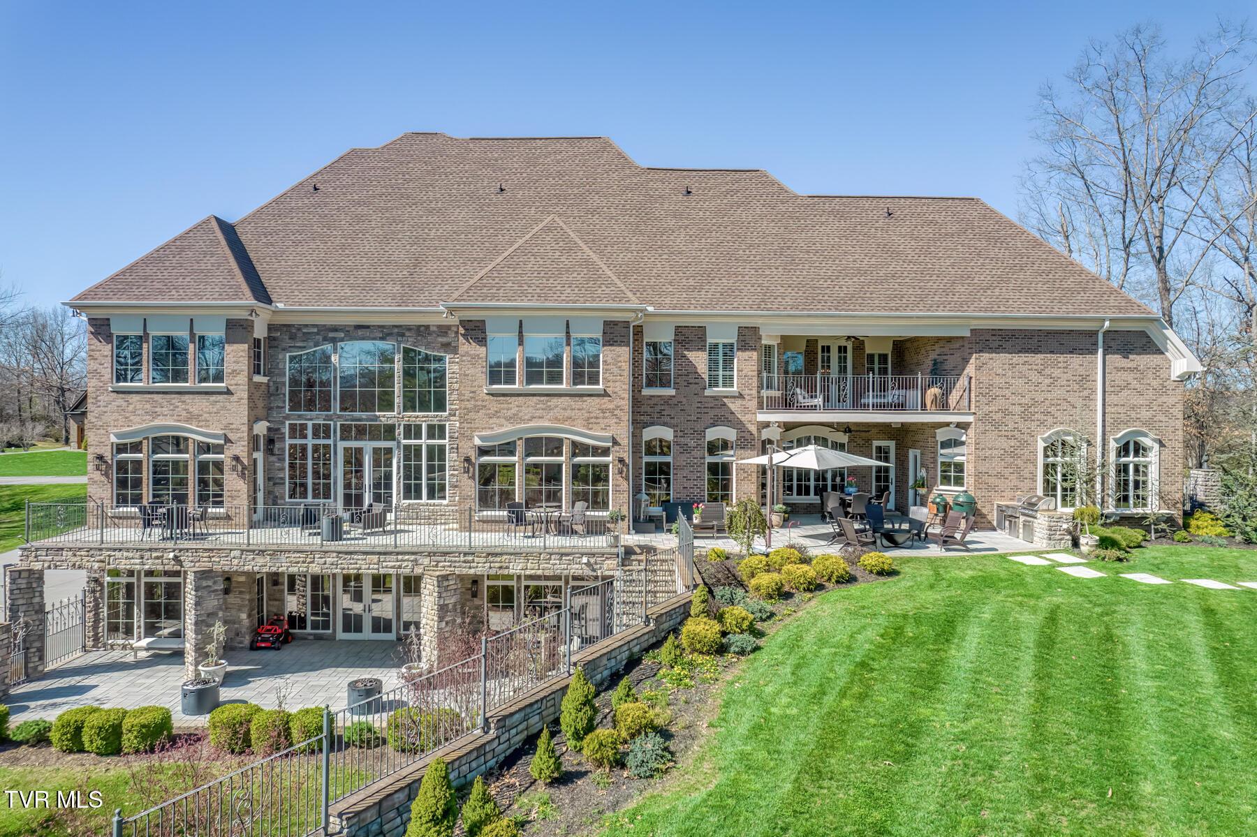 1128 Mountain Vista Dr