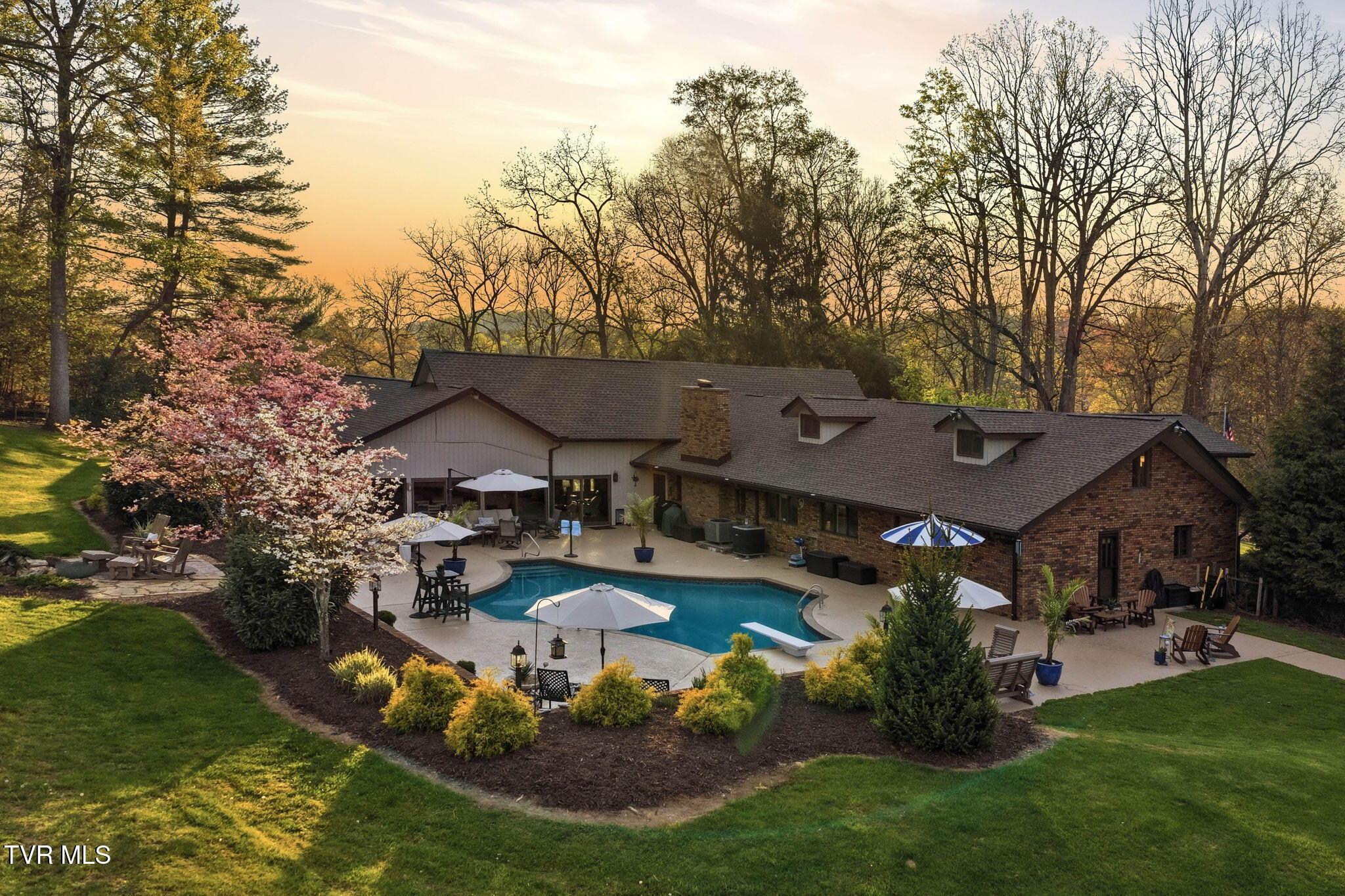 74-web-or-mls-4953 Weaver Pike-76
