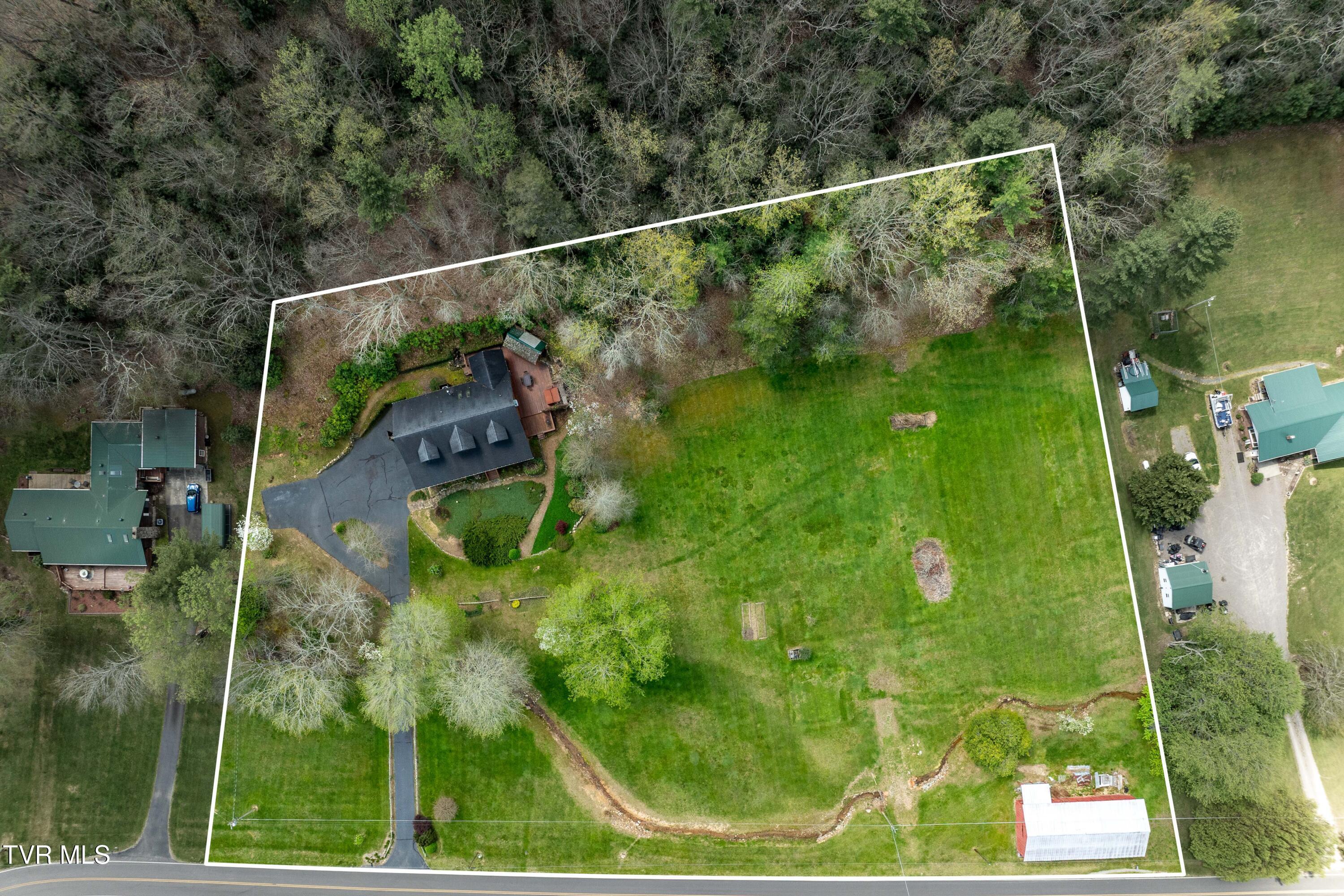 1297 Harbin Hill Road (1 of 96)