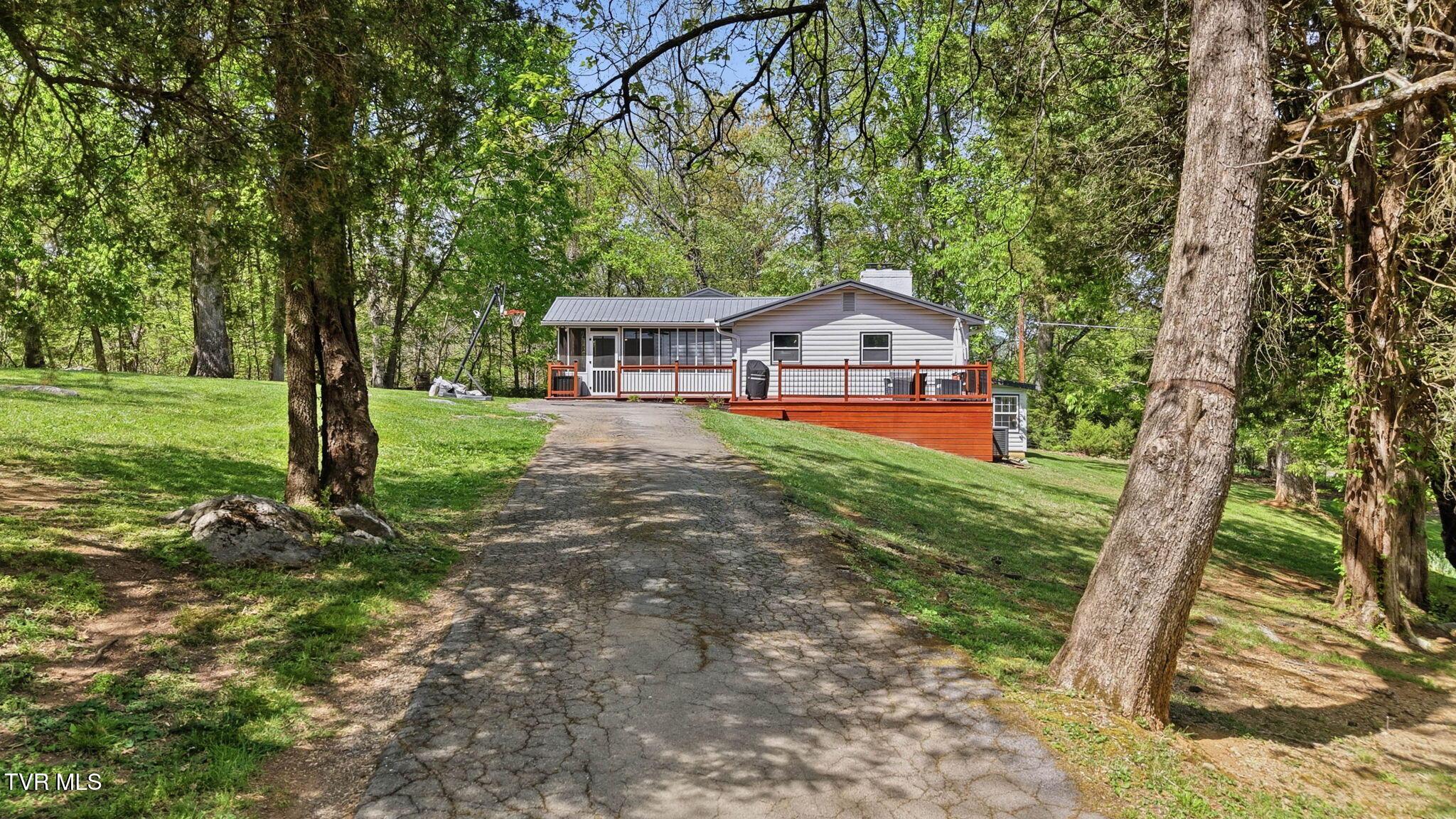 12-web-or-mls-241 Summer Sound Rd-2