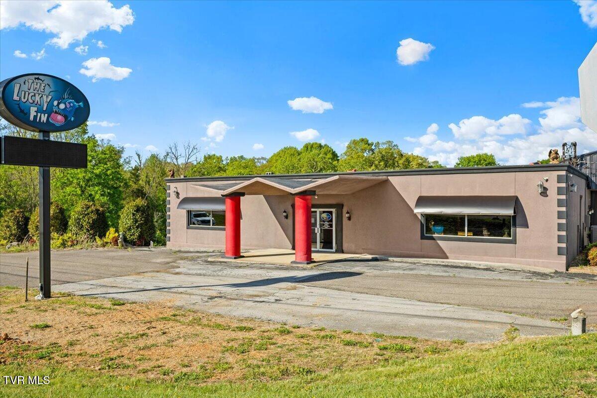 Photo of 7,832 sq ft, 1.08 ac commercial sale at 5602 Kingsport Highway