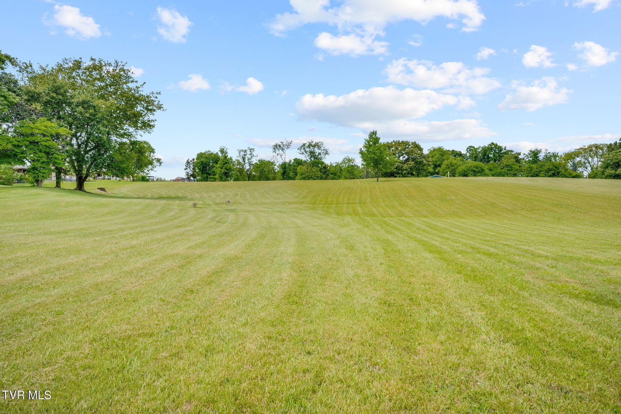 Photo of 0.98 ac land at 0 Emmert Street