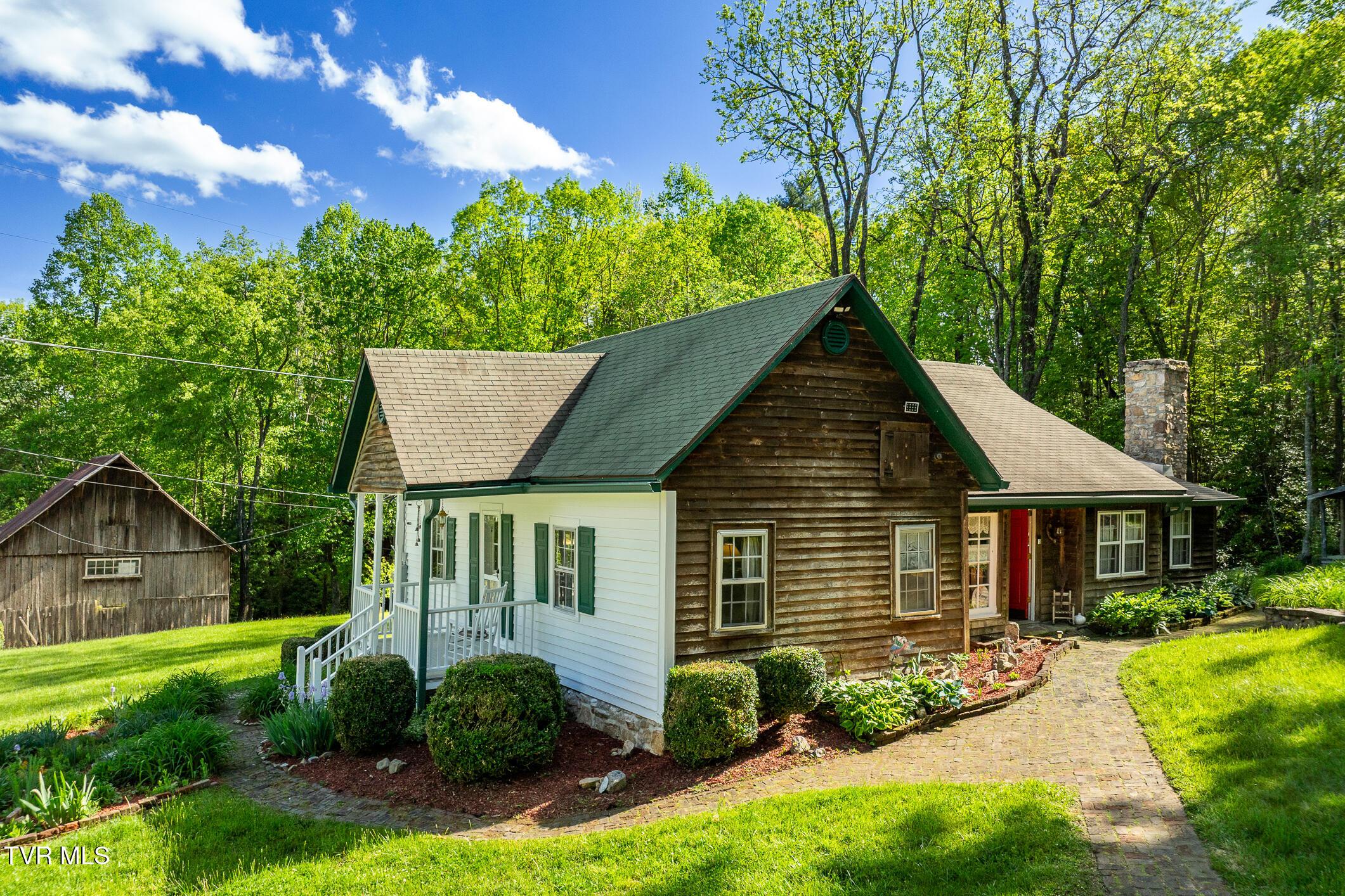 Photo of 2 bed, 1 bath, 1,952 sq ft single family residence at 151 Stonebridge Lane
