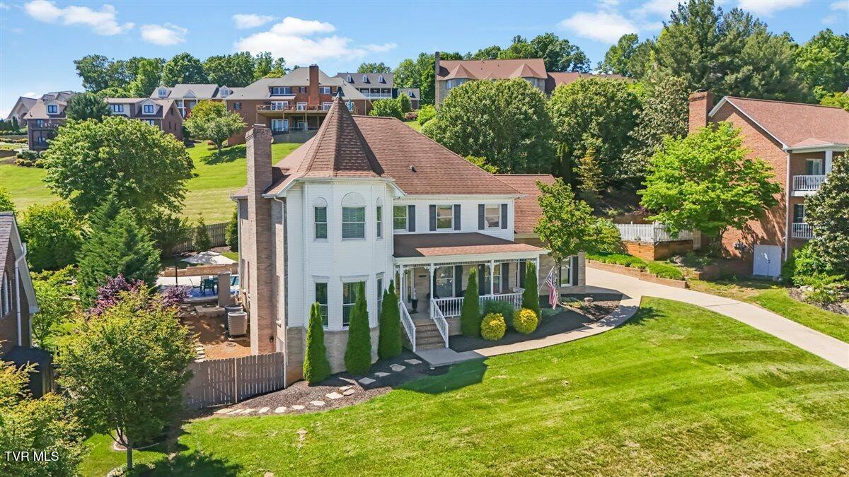 Photo of 4 bed, 4 bath, 4,474 sq ft single family residence at 2308 Granite Drive