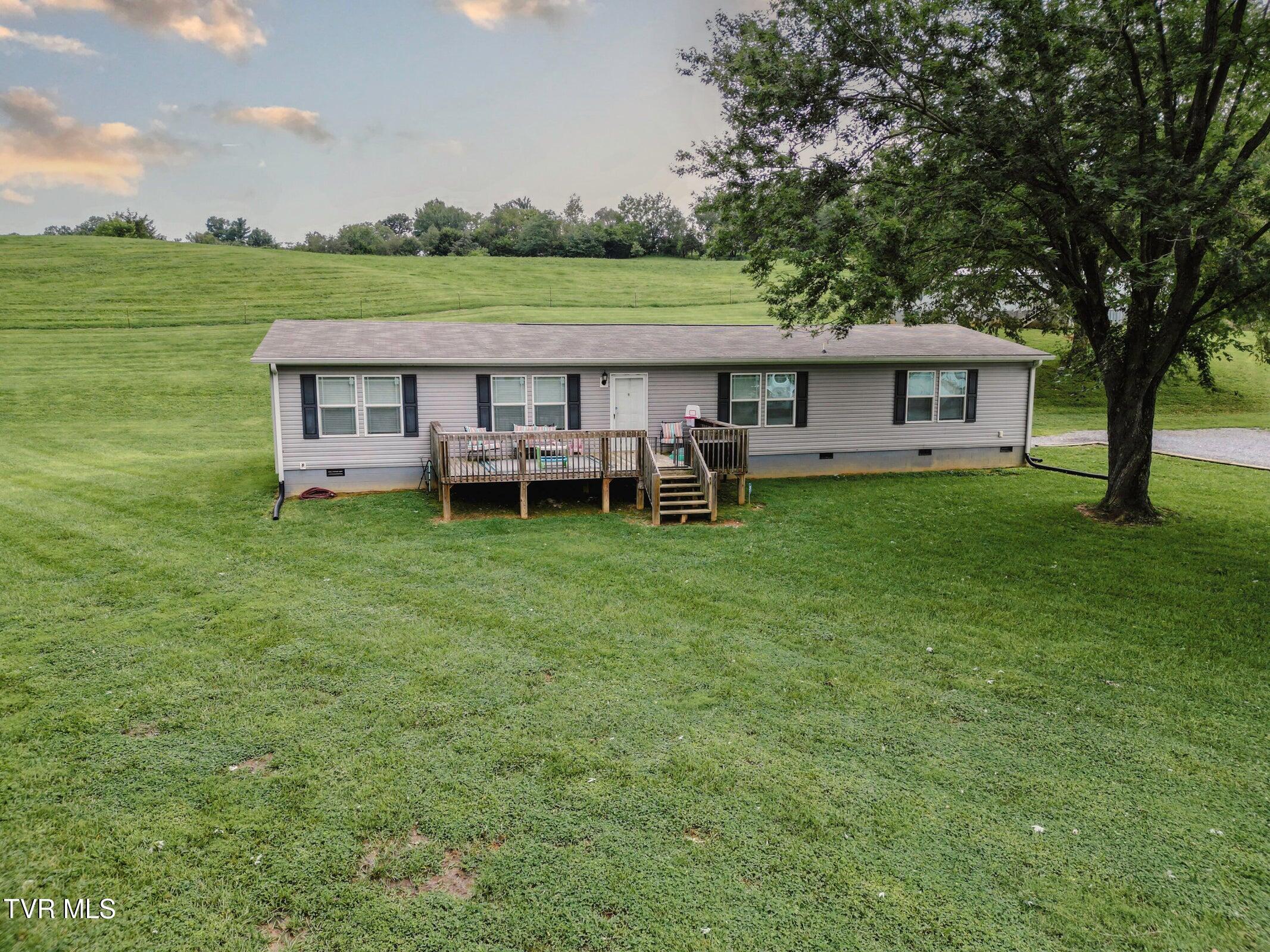 90 Darnell Rd