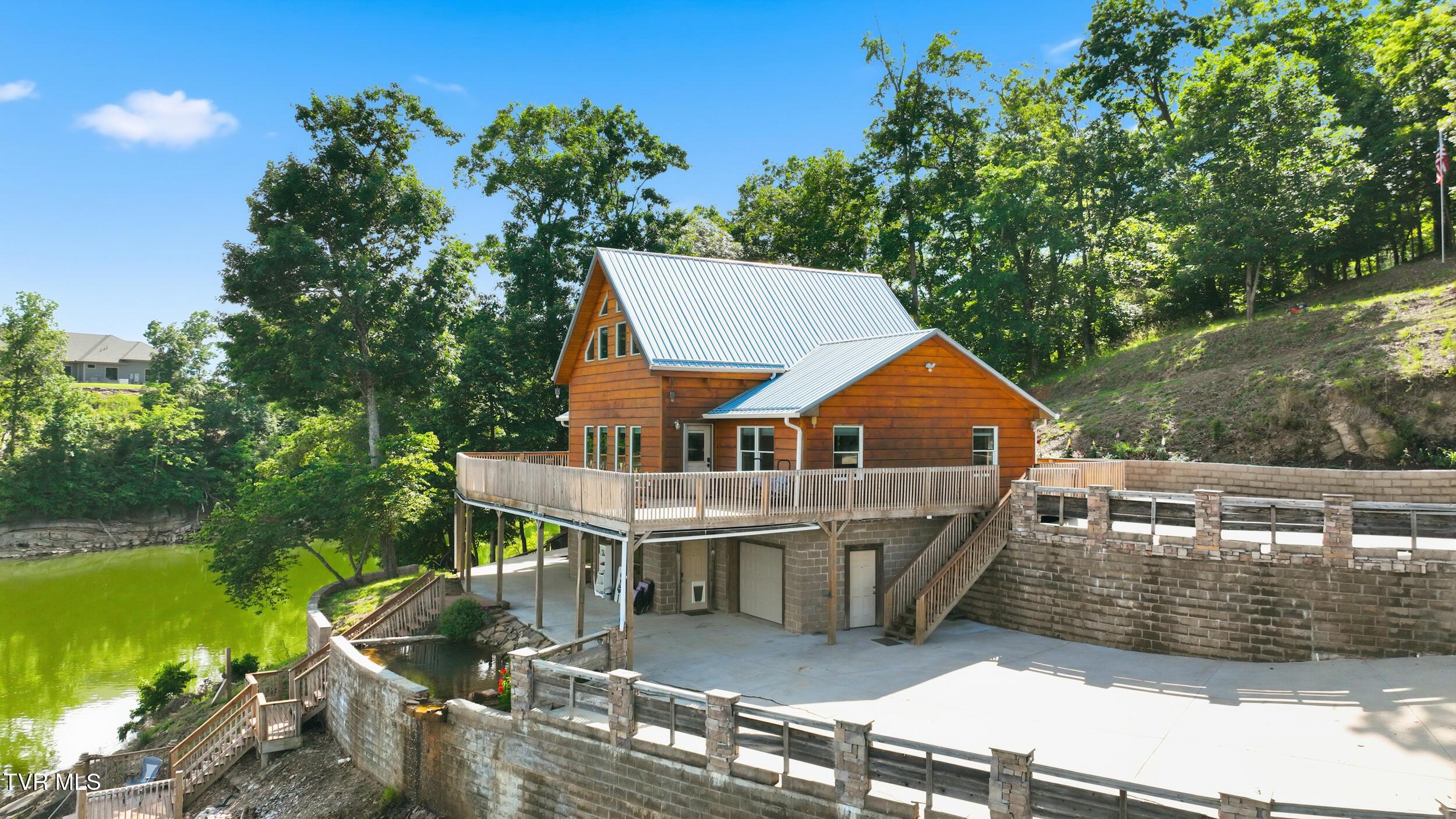 8_857 wilderness dr-2