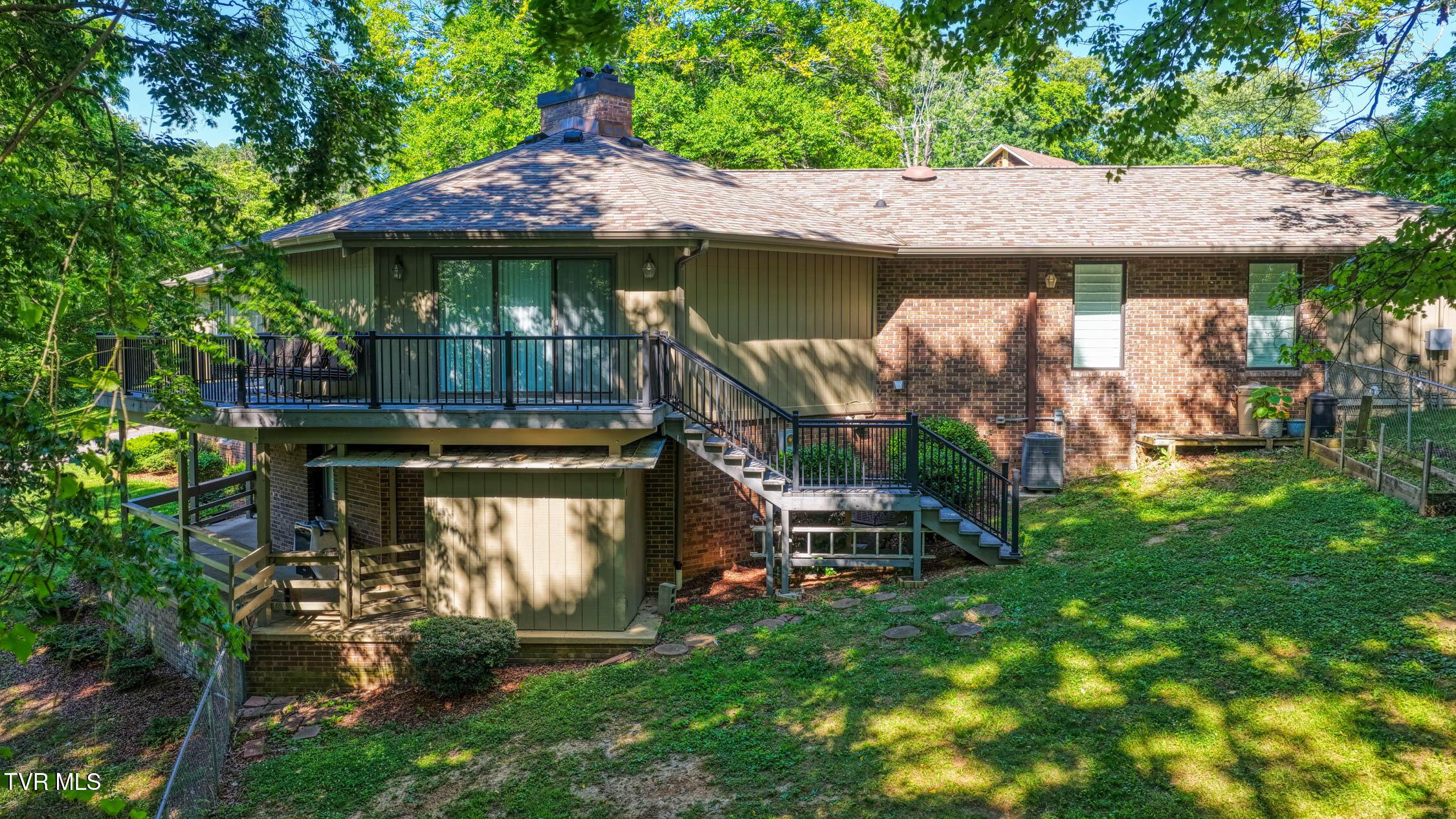 707 Westhills. Rog MLSa (9 of 29)