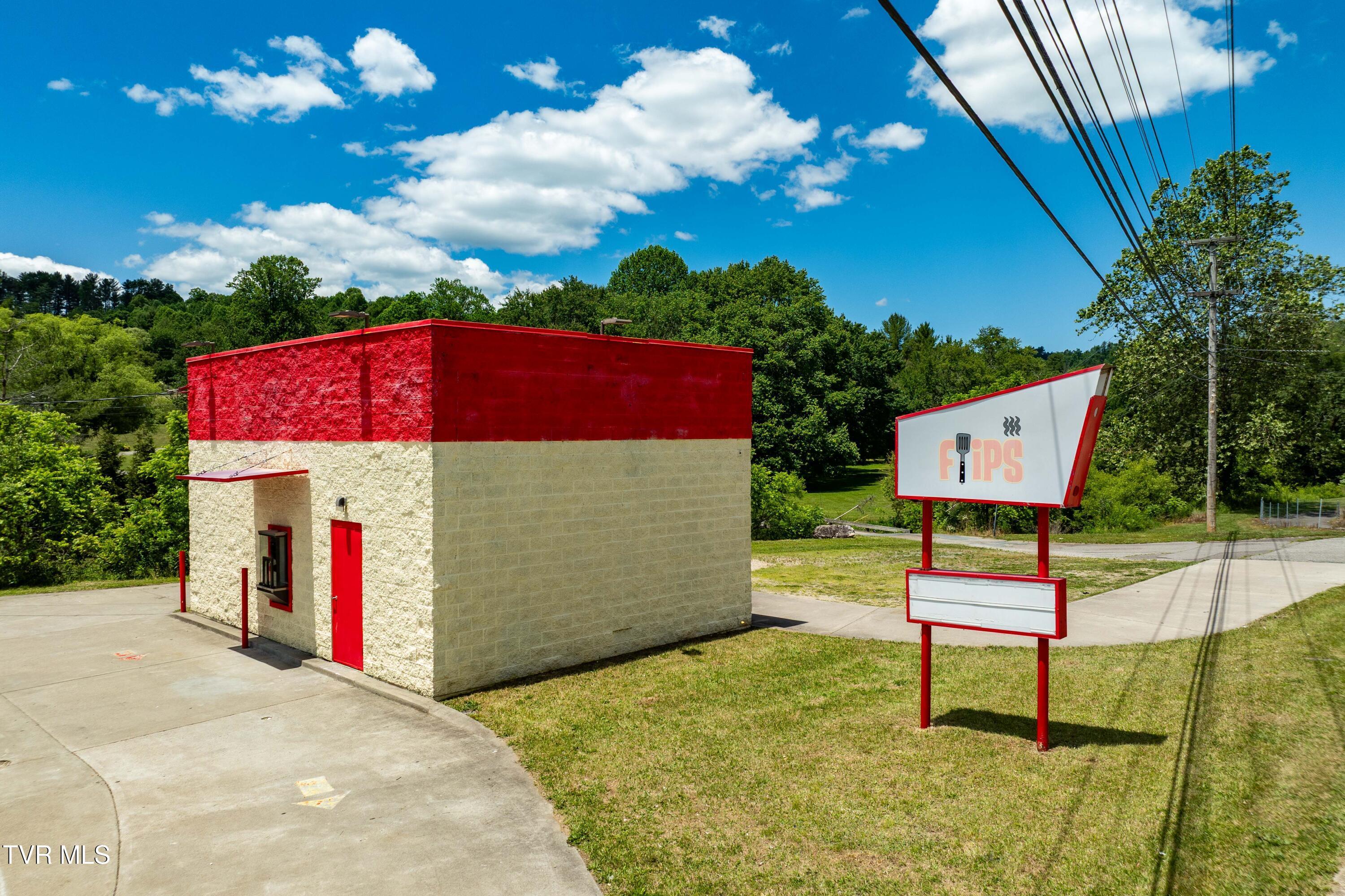 254 S Shady St (15 of 47)