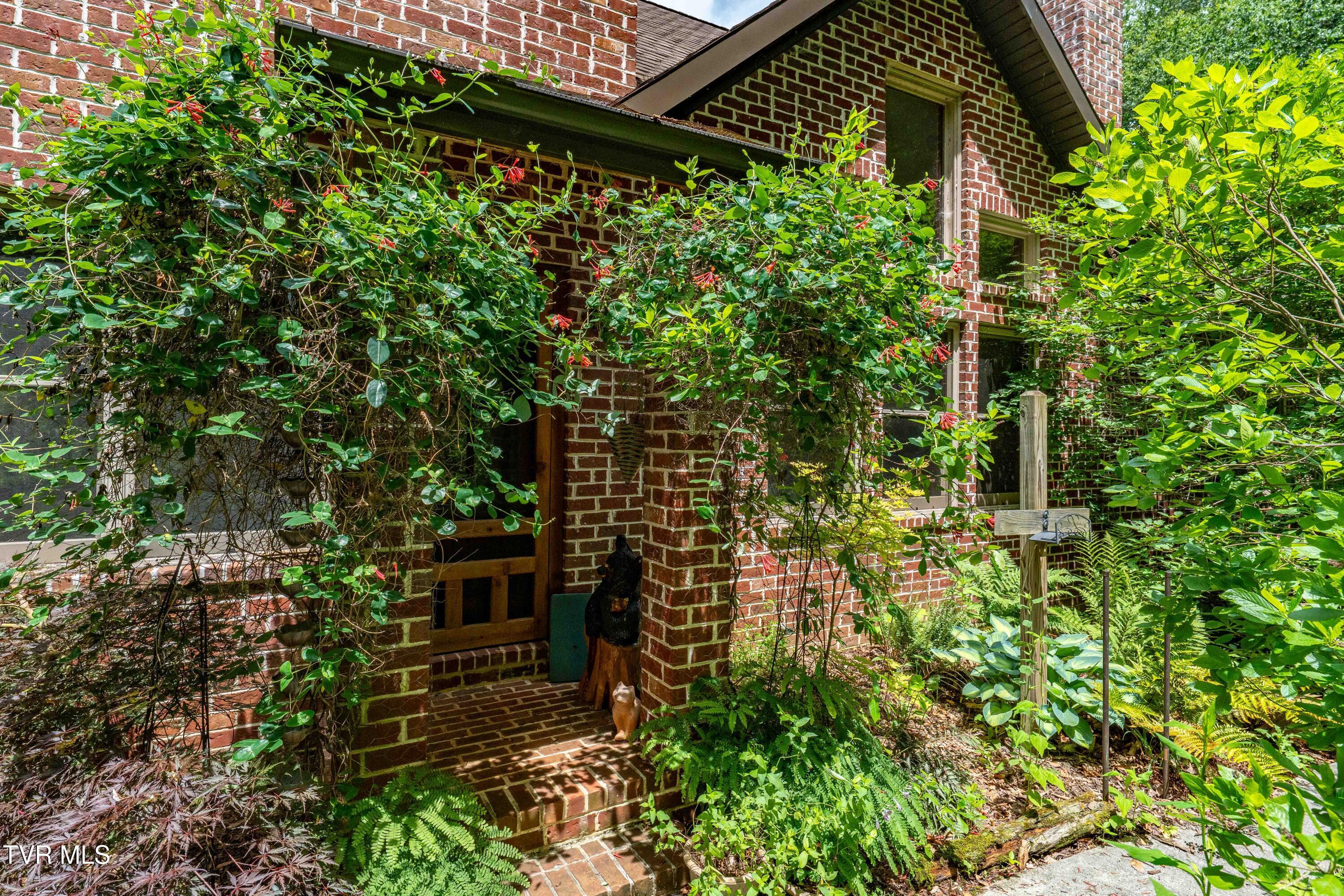 117 Toms Creek Drive (14 of 98)