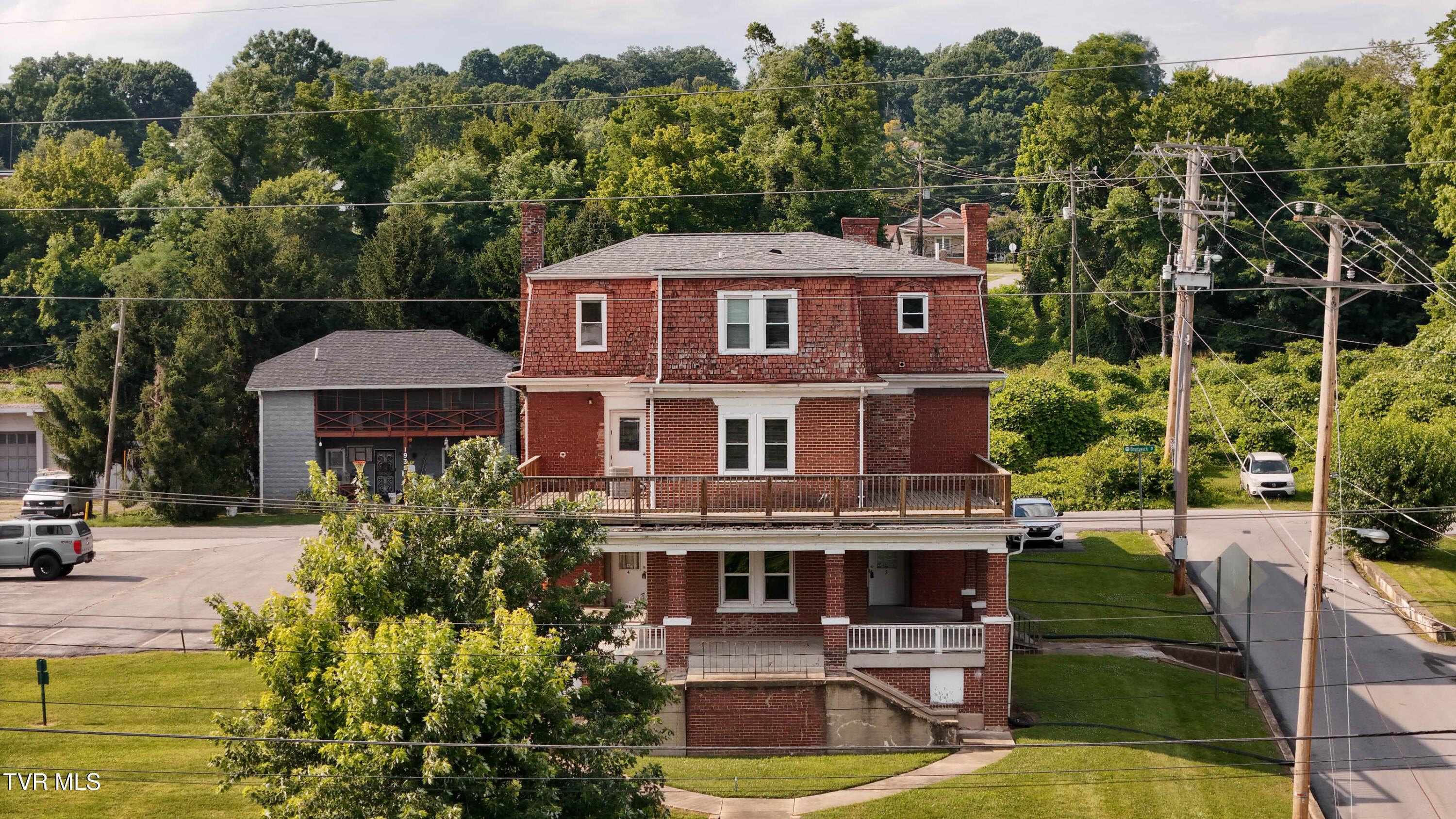 Photo of 10,034 sq ft, 0.6 ac commercial sale at 2000 Netherland Inn Road