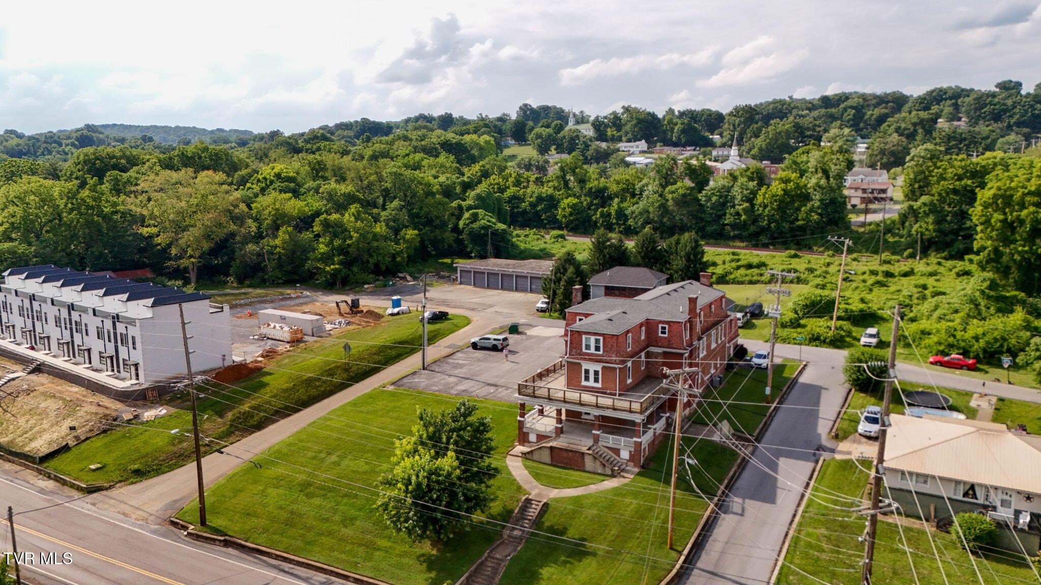6-web-or-mls-2000 Netherland Inn Rd Dron