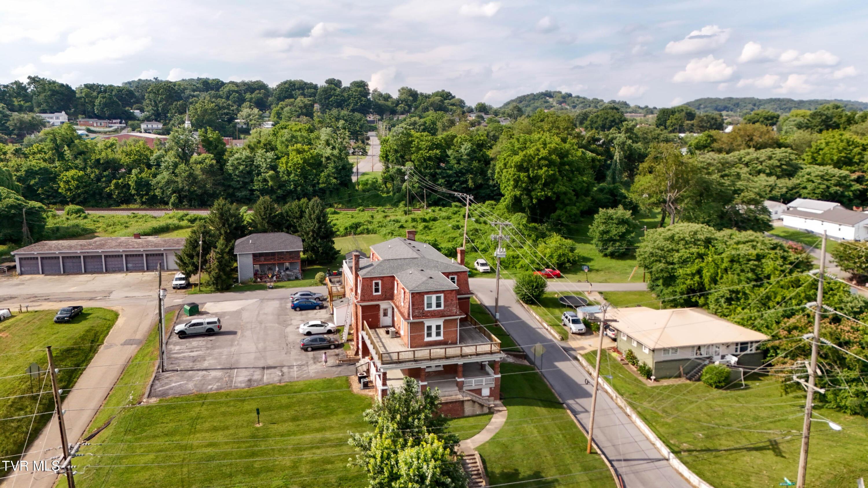7-print-2000 Netherland Inn Rd Drone DS-