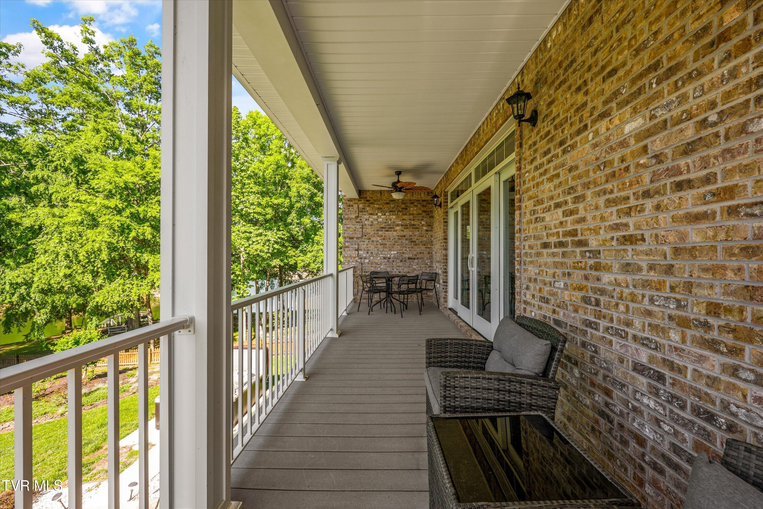 04-2177 Riverview Dr 56