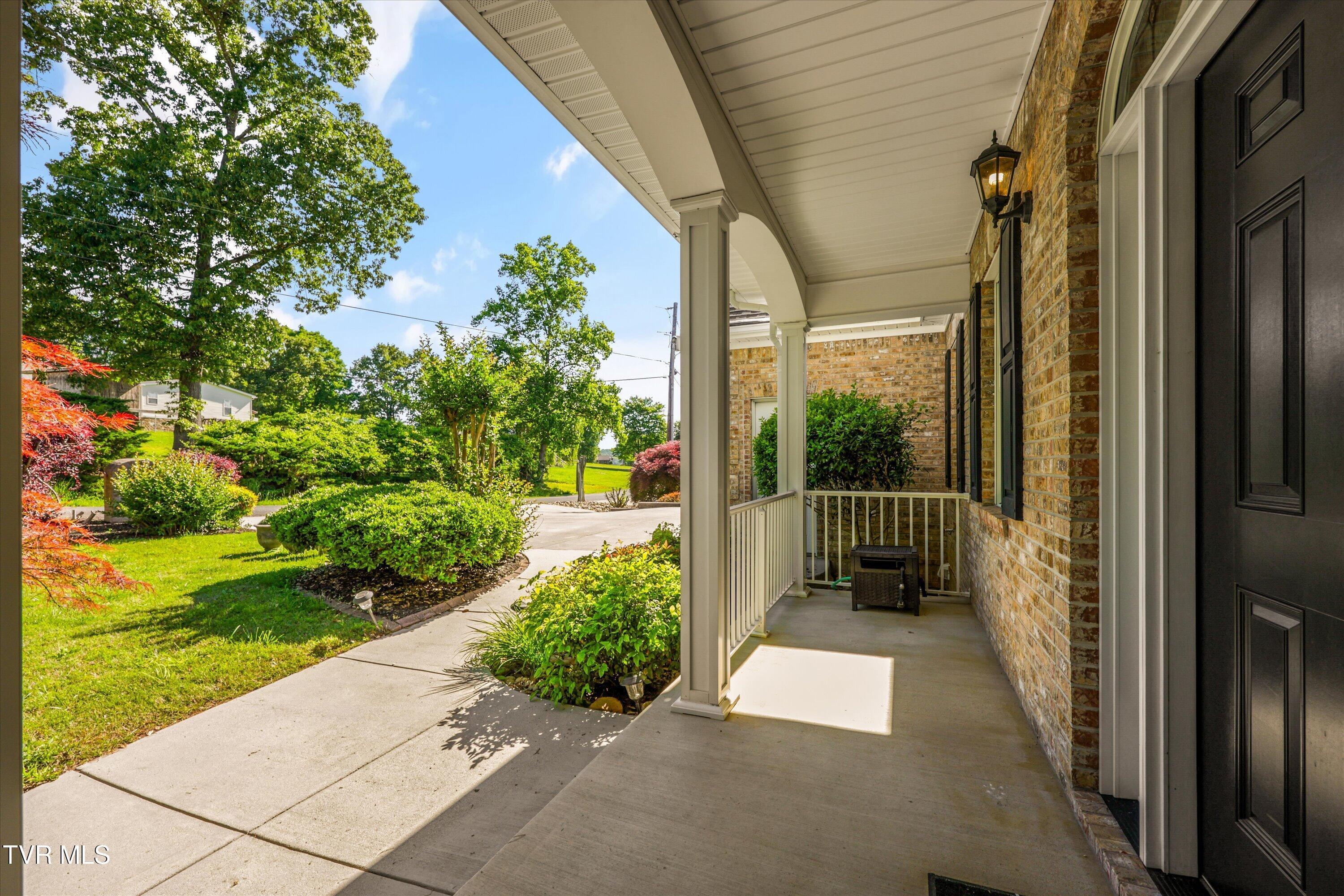 05-2177 Riverview Dr 57