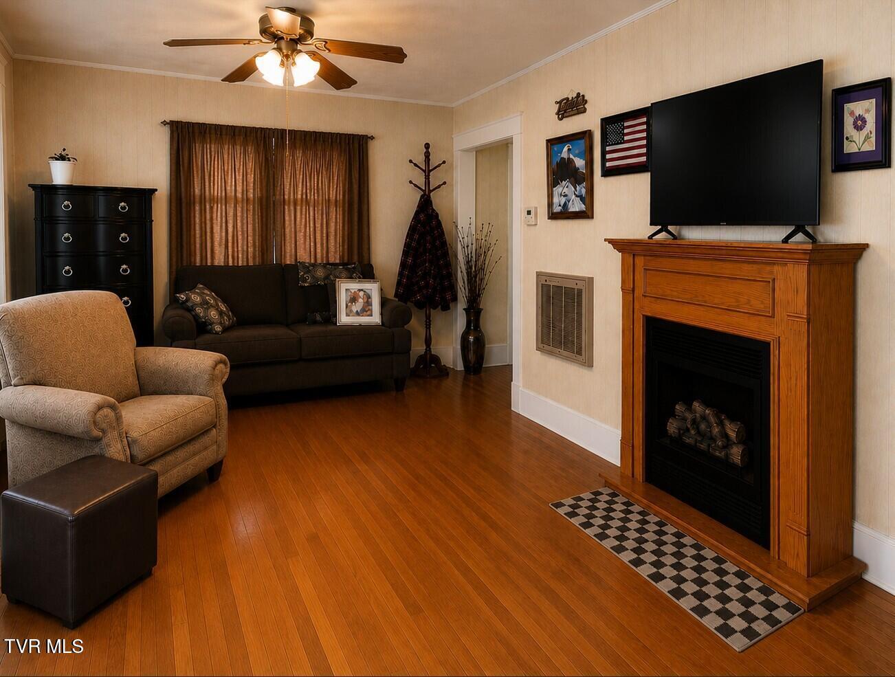 E Center St living Room Final