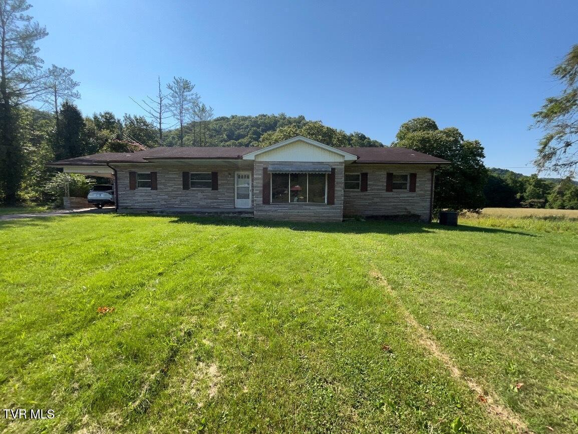 Photo of 3 bed, 2 bath, 1,952 sq ft single family residence at 1634 Main Street
