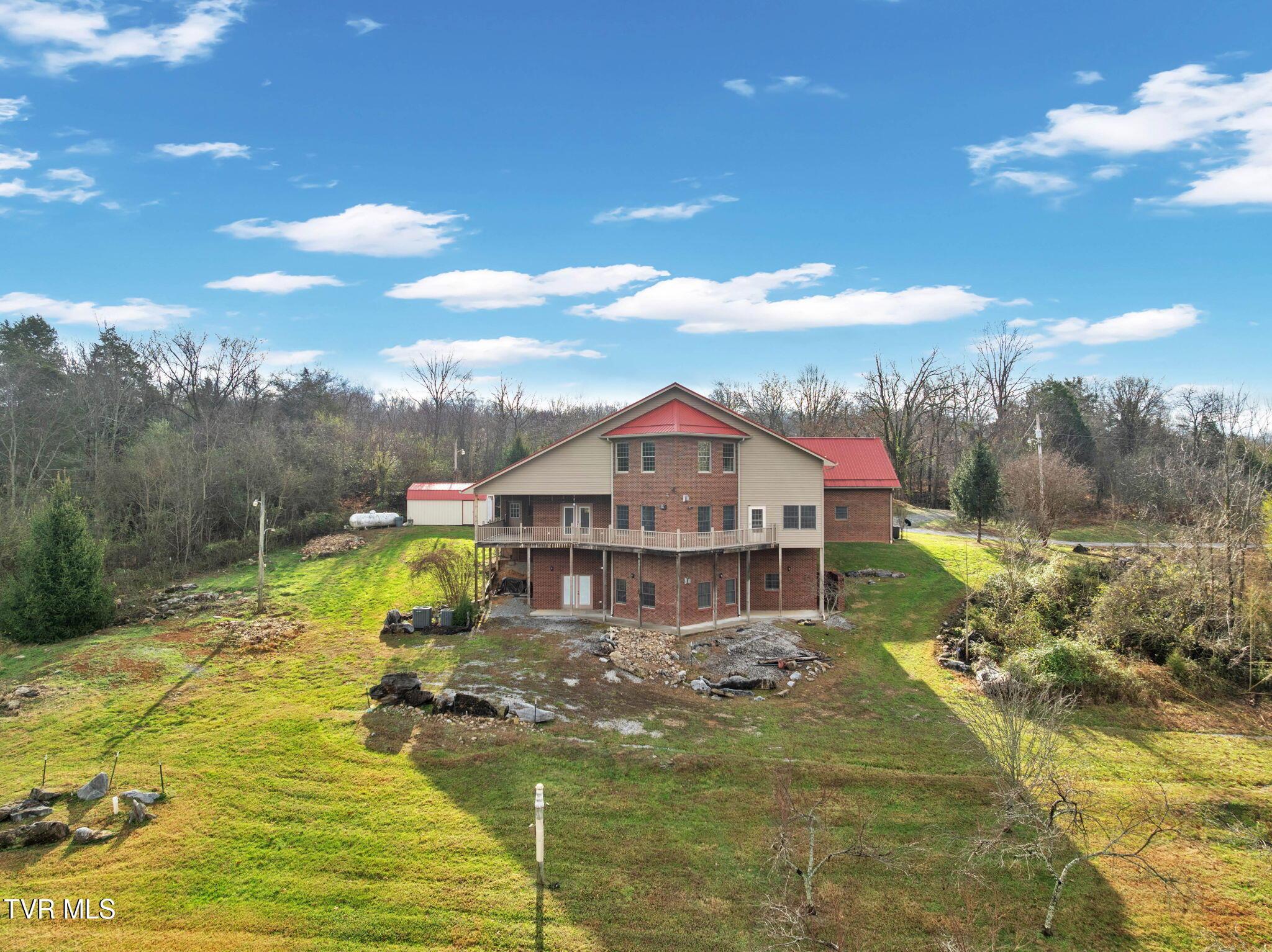 Photo of 3 bed, 5 bath, 4,429 sq ft single family residence at 1185 Woolsey Road