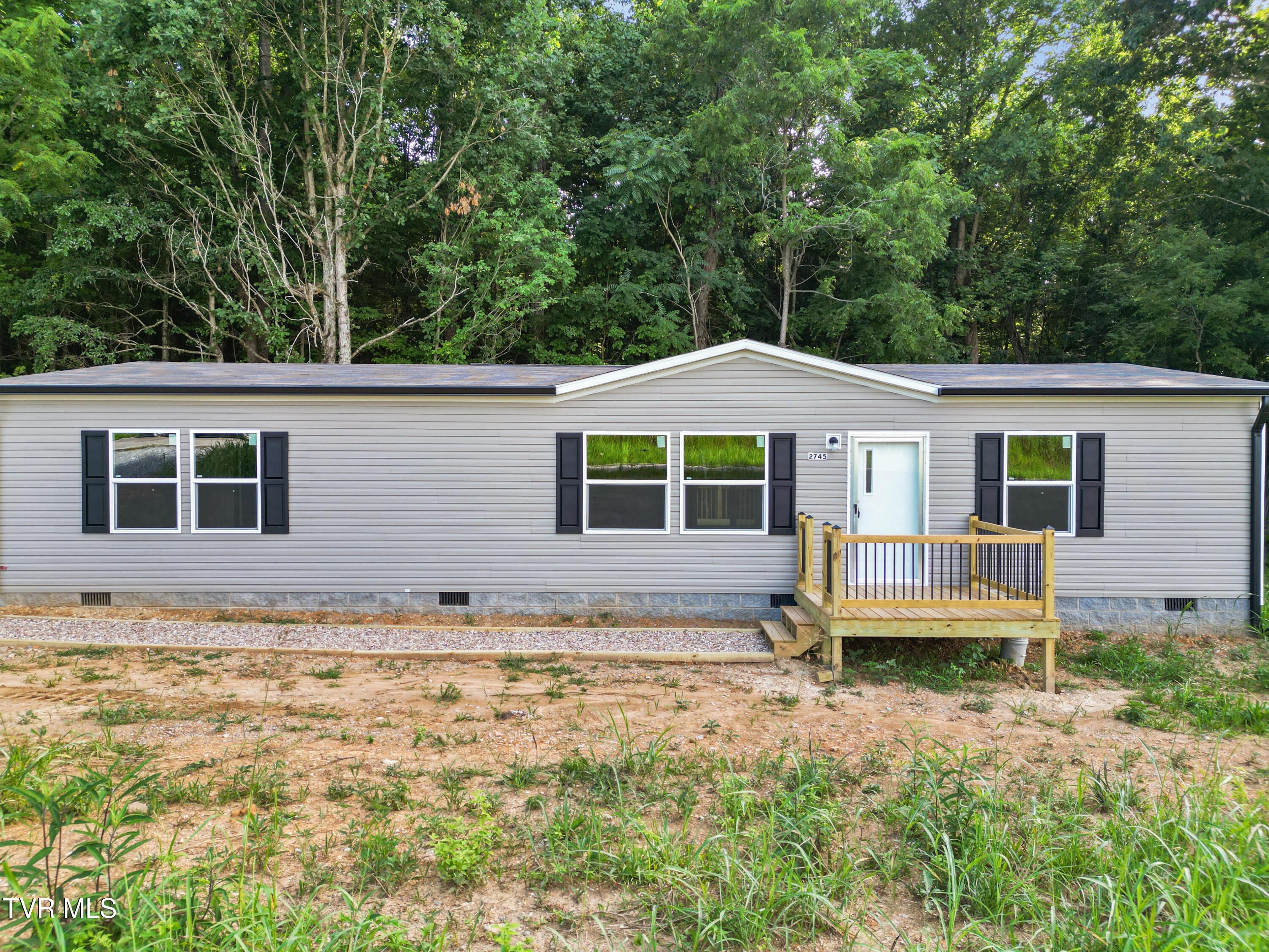 Photo of 3 bed, 2 bath, 1,475 sq ft single family residence at 2745 Rheatown Road