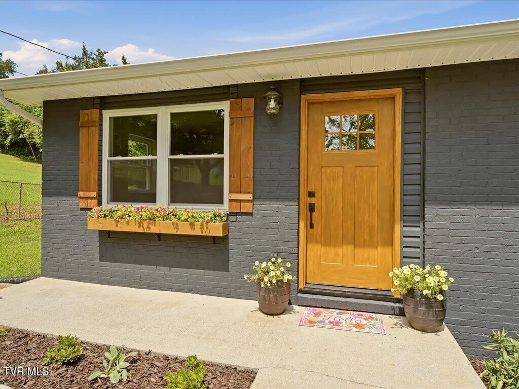 1241 Taylor Rd - 4