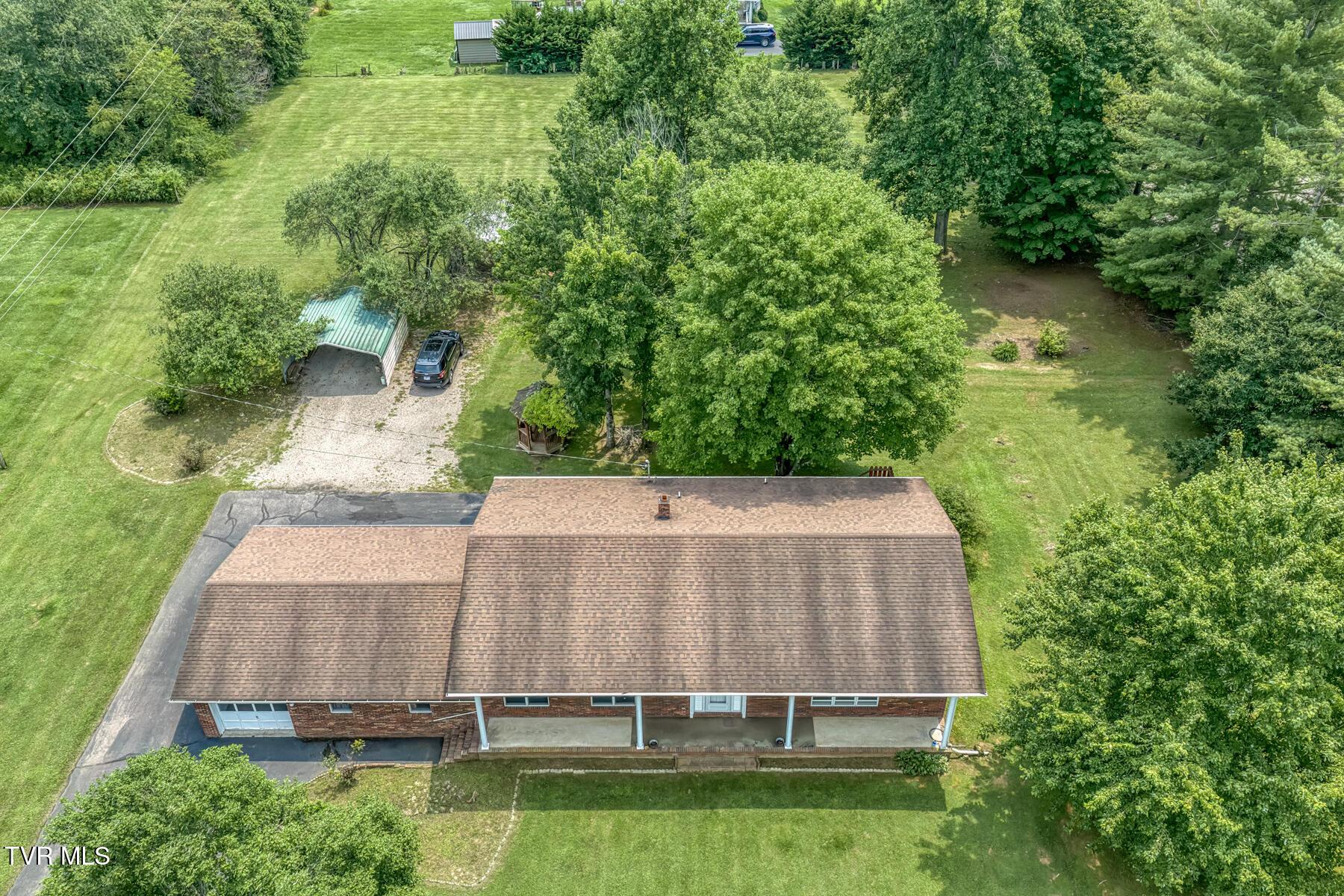 153 Adams Rd-5