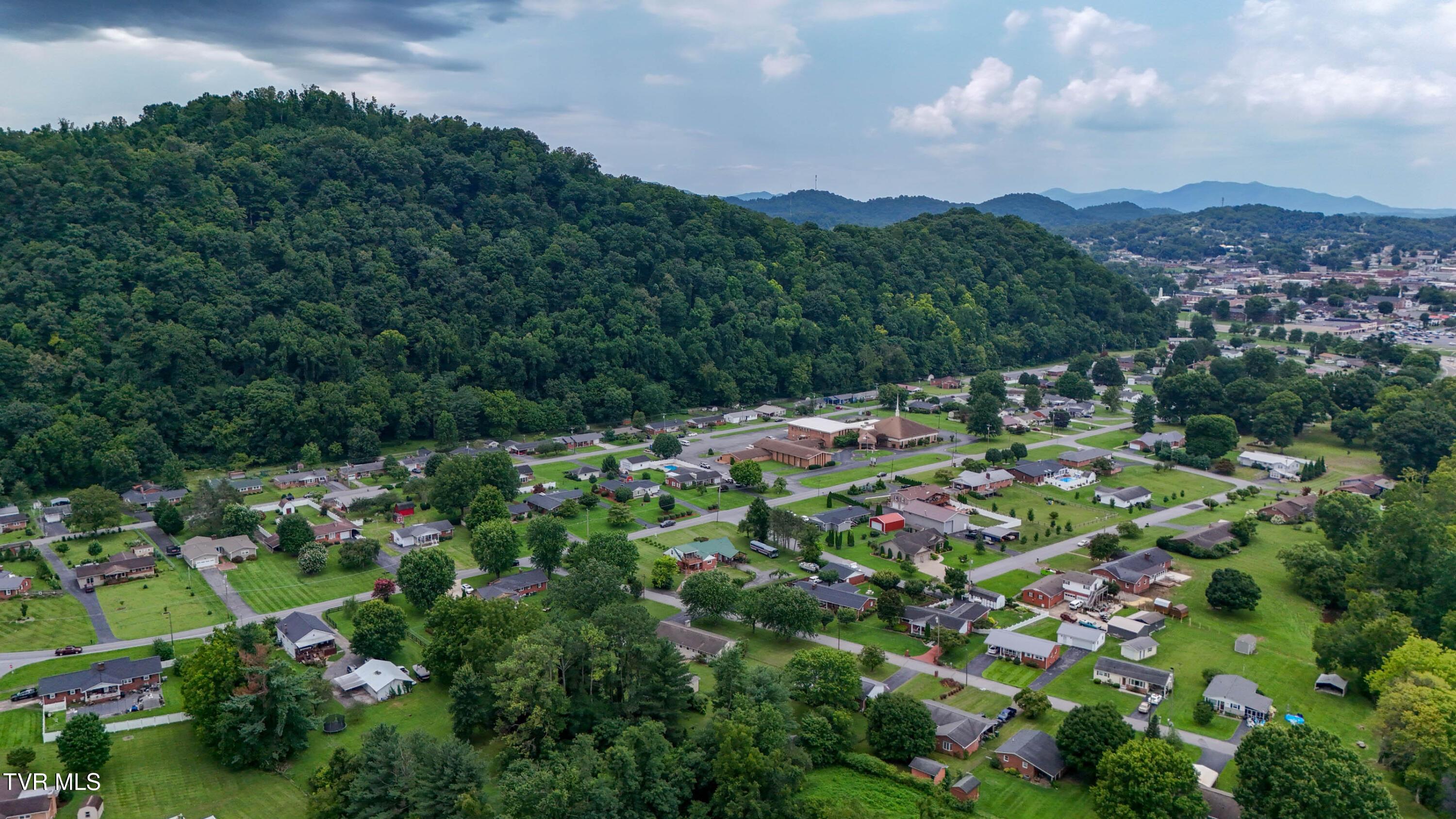 16-print-1121 Broad St Drone JB-17