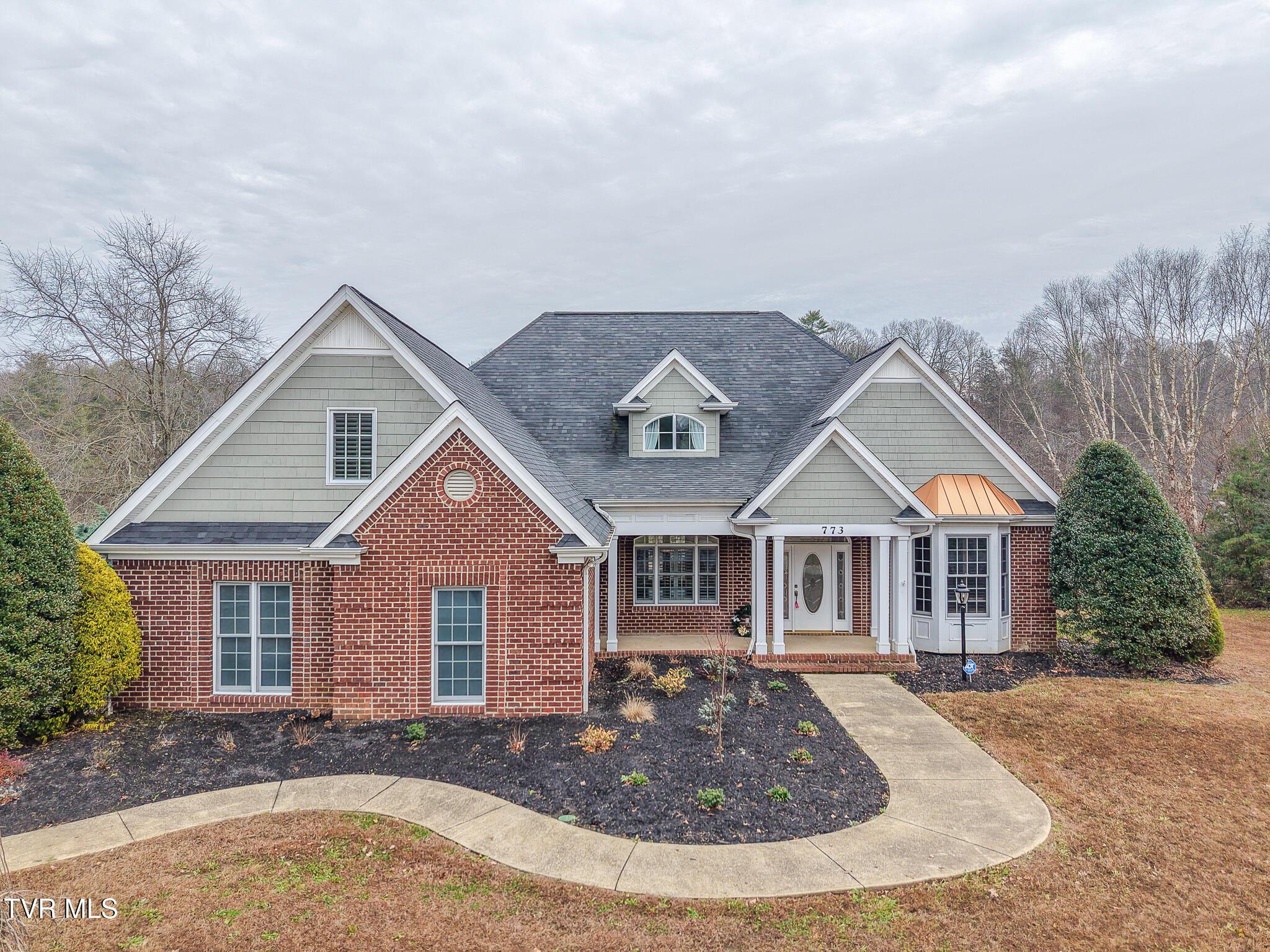 Photo of 4 bed, 3 bath, 3,400 sq ft single family residence at 773 Waterstone Circle