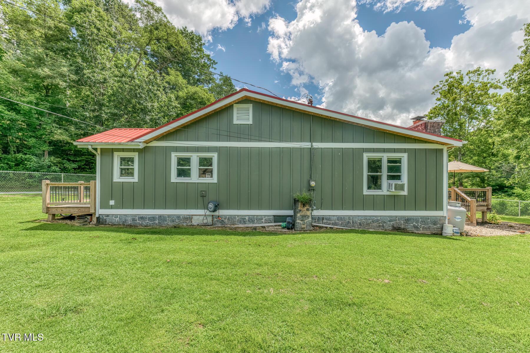 112 Hogum Hollow Rd-32