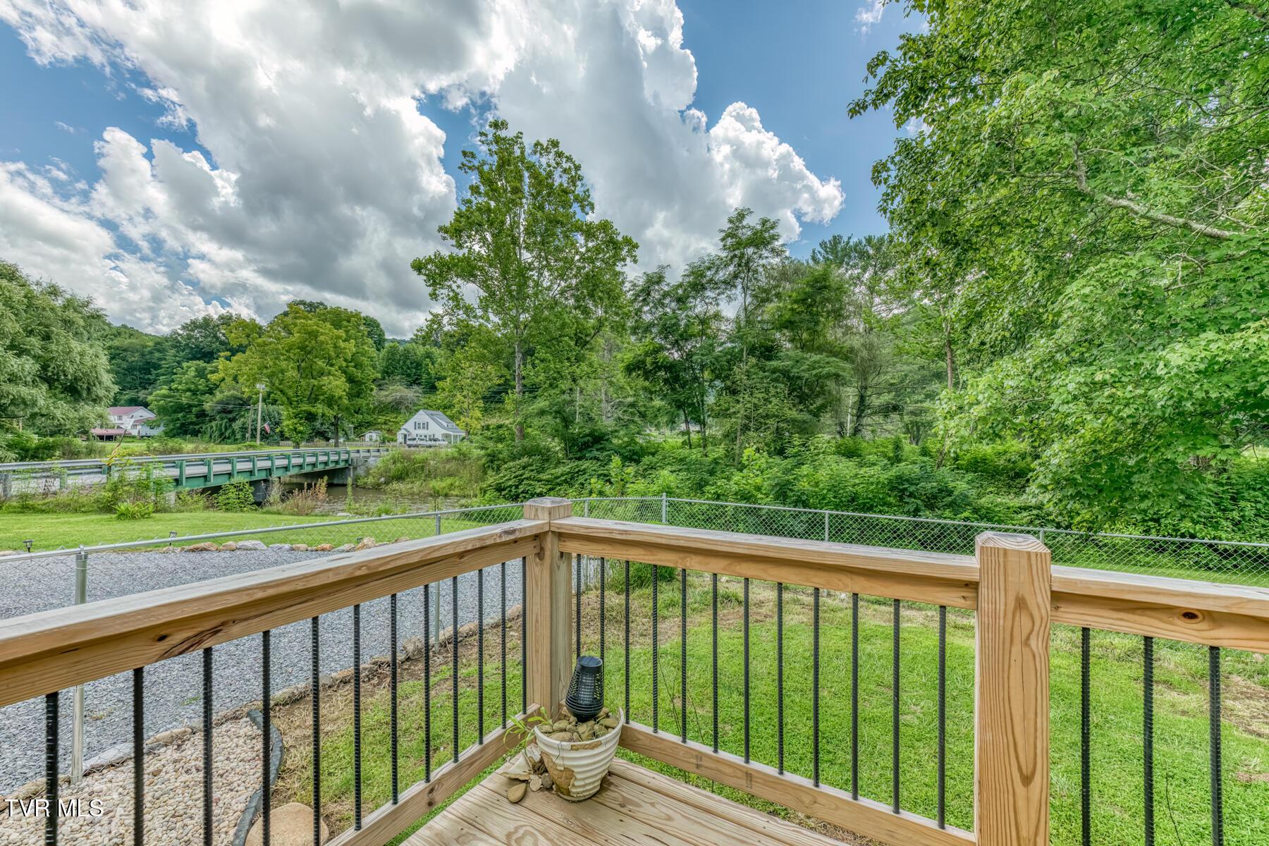 112 Hogum Hollow Rd-6