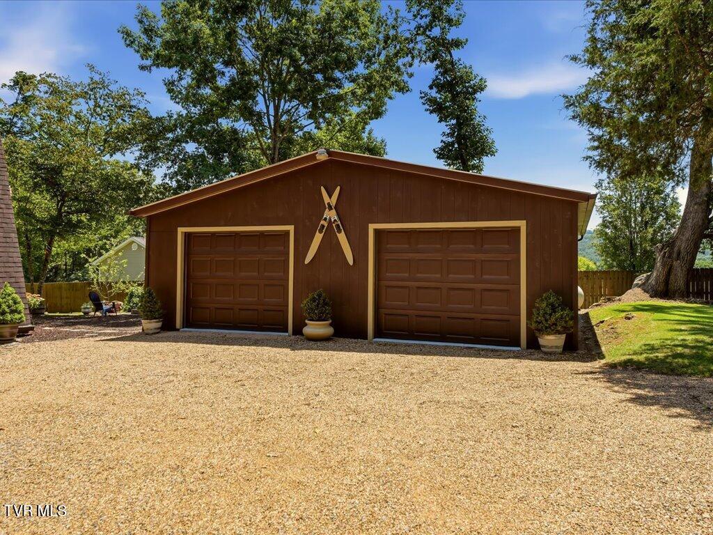 213 Petty Ln - 4
