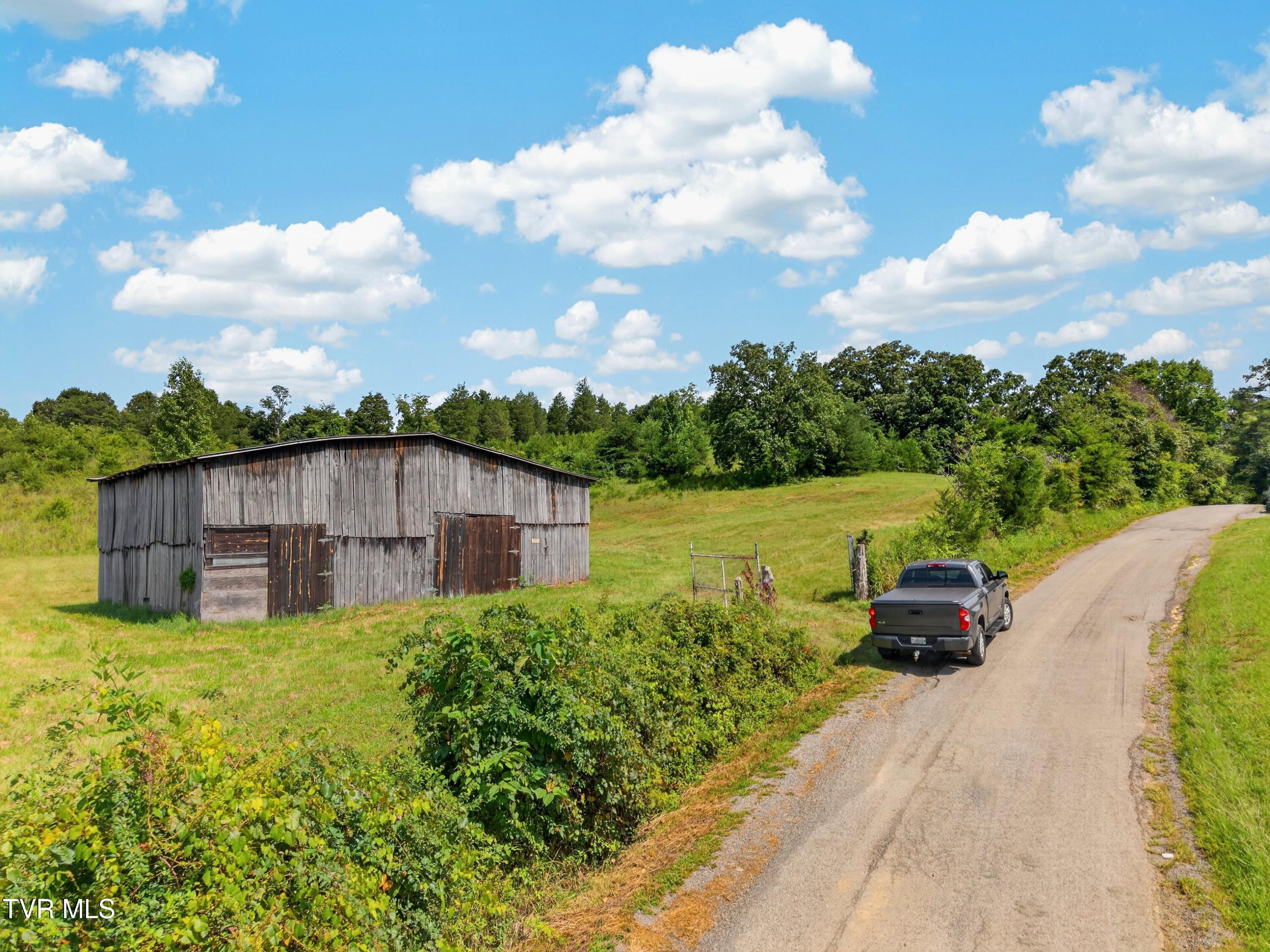 002-SouthForkBranchRoad-TN-37857-SMALL