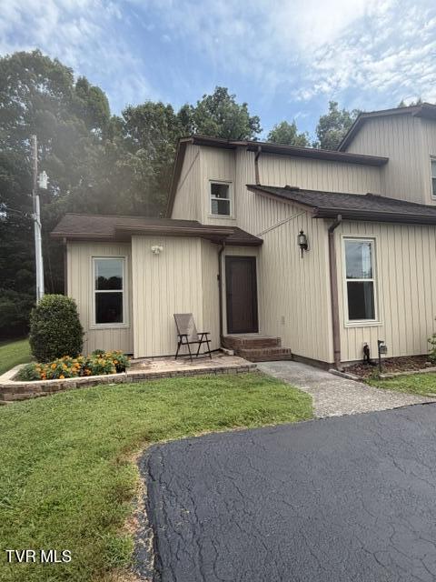 Photo of 3 bed, 2 bath, 1,499 sq ft pud at 780 Hamilton Road #H1