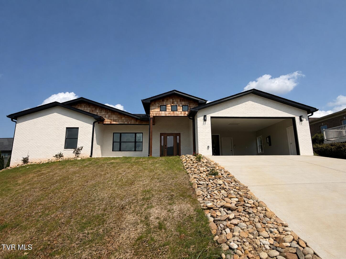Photo of 4 bed, 4 bath, 2,059 sq ft single family residence at 2374 Rosemeade Drive