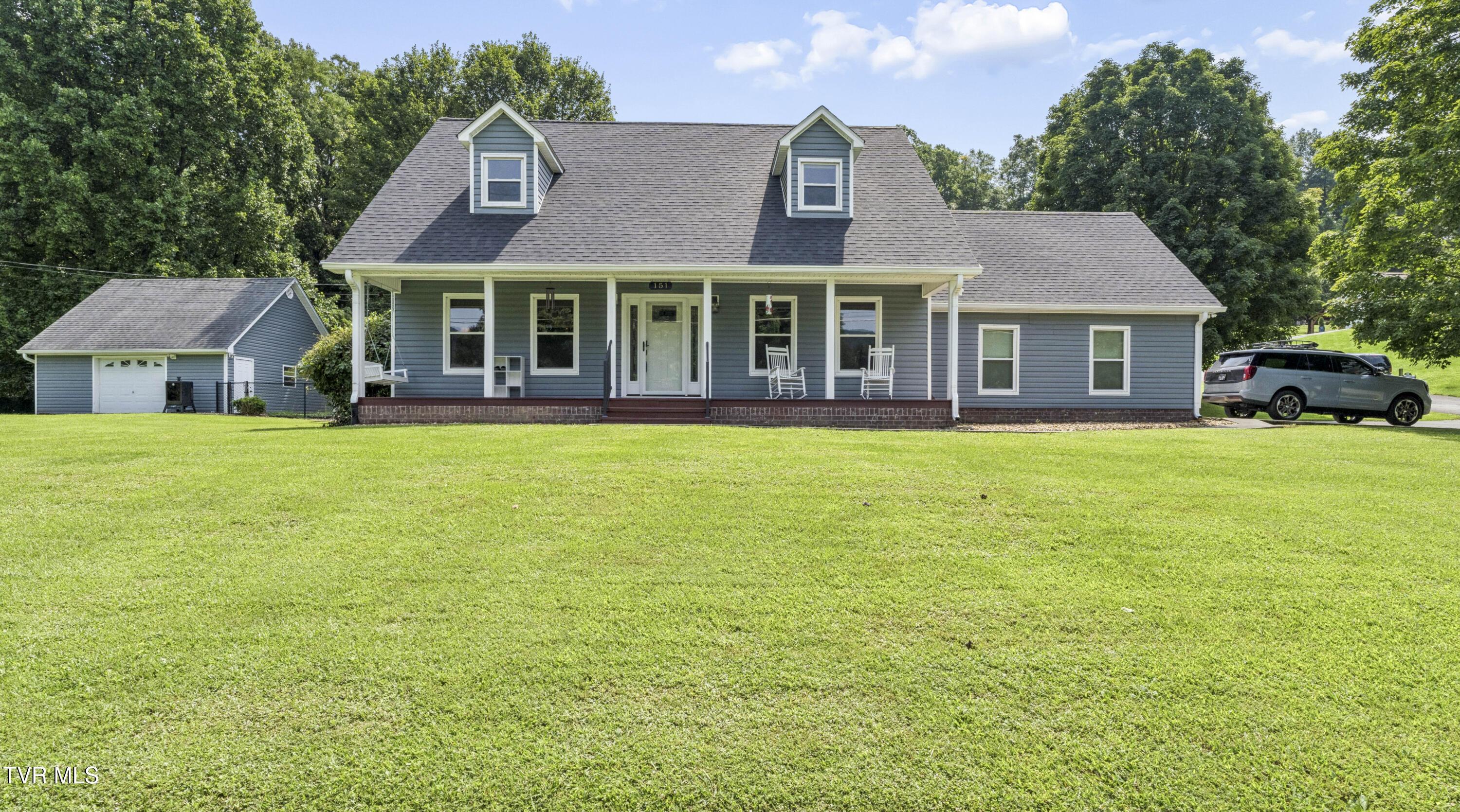 Photo of 4 bed, 3 bath, 2,826 sq ft single family residence at 151 Springbrook Road
