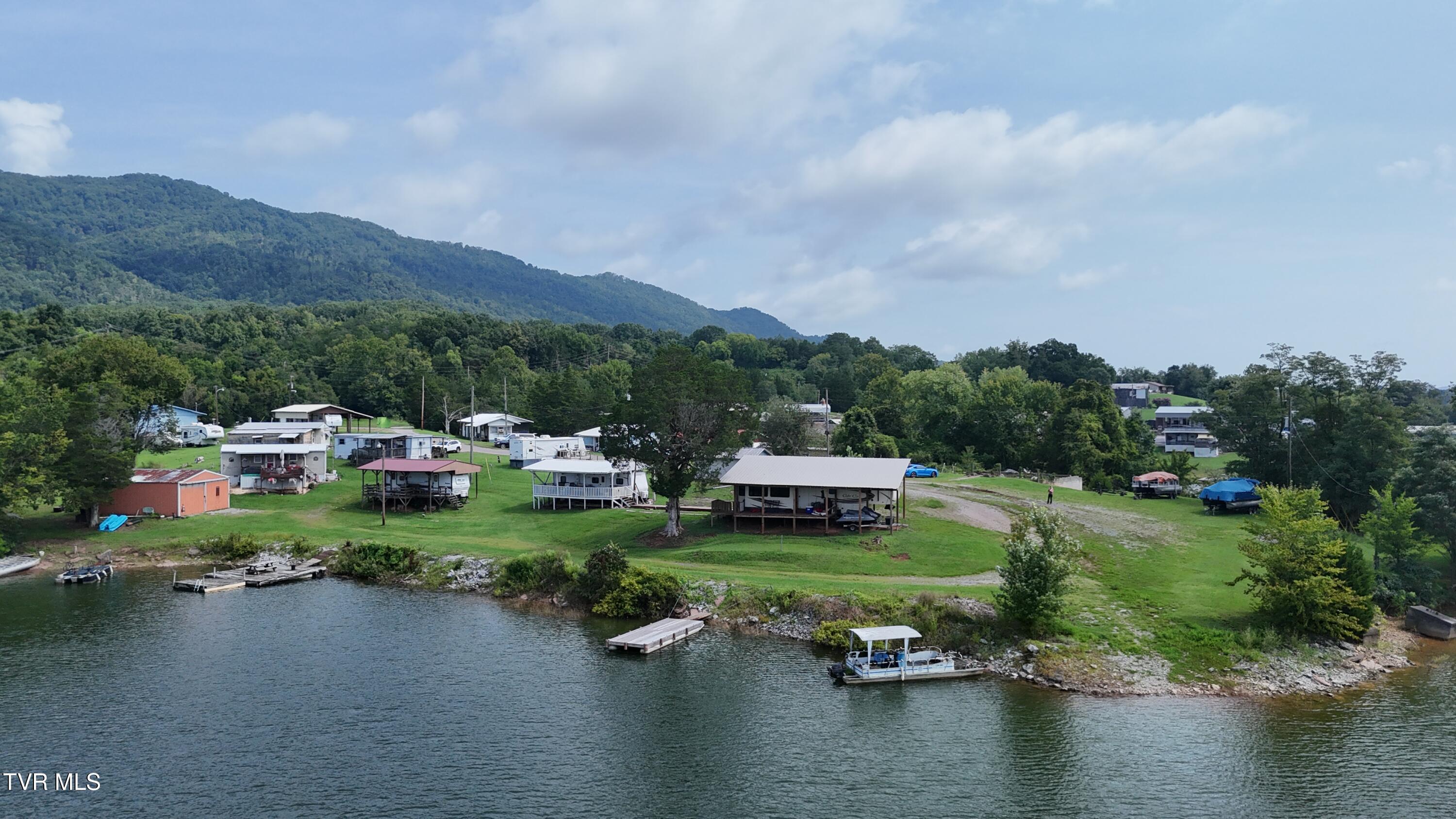 Photo of 3 bed, 2 bath, 1,200 sq ft single family residence at 246 Cherokee Boat Dock Road