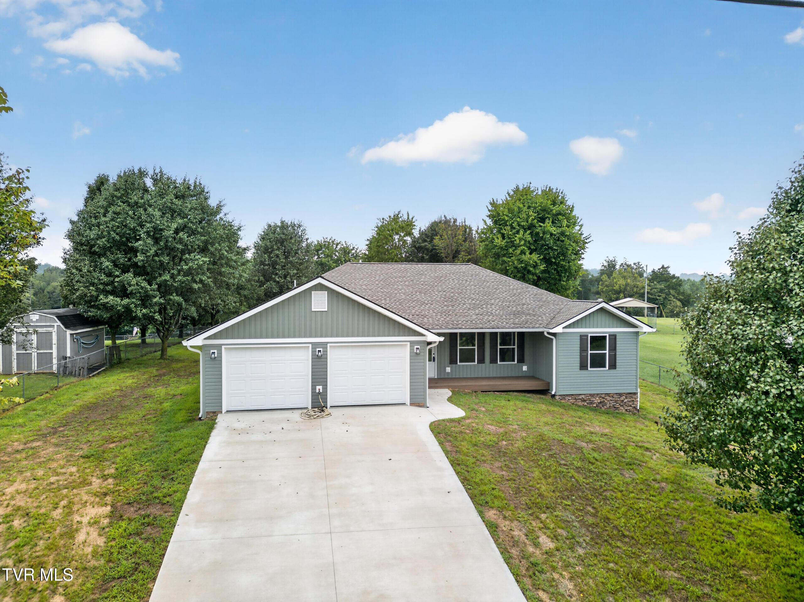 Photo of 3 bed, 2 bath, 1,580 sq ft single family residence at 345 Pinto Road