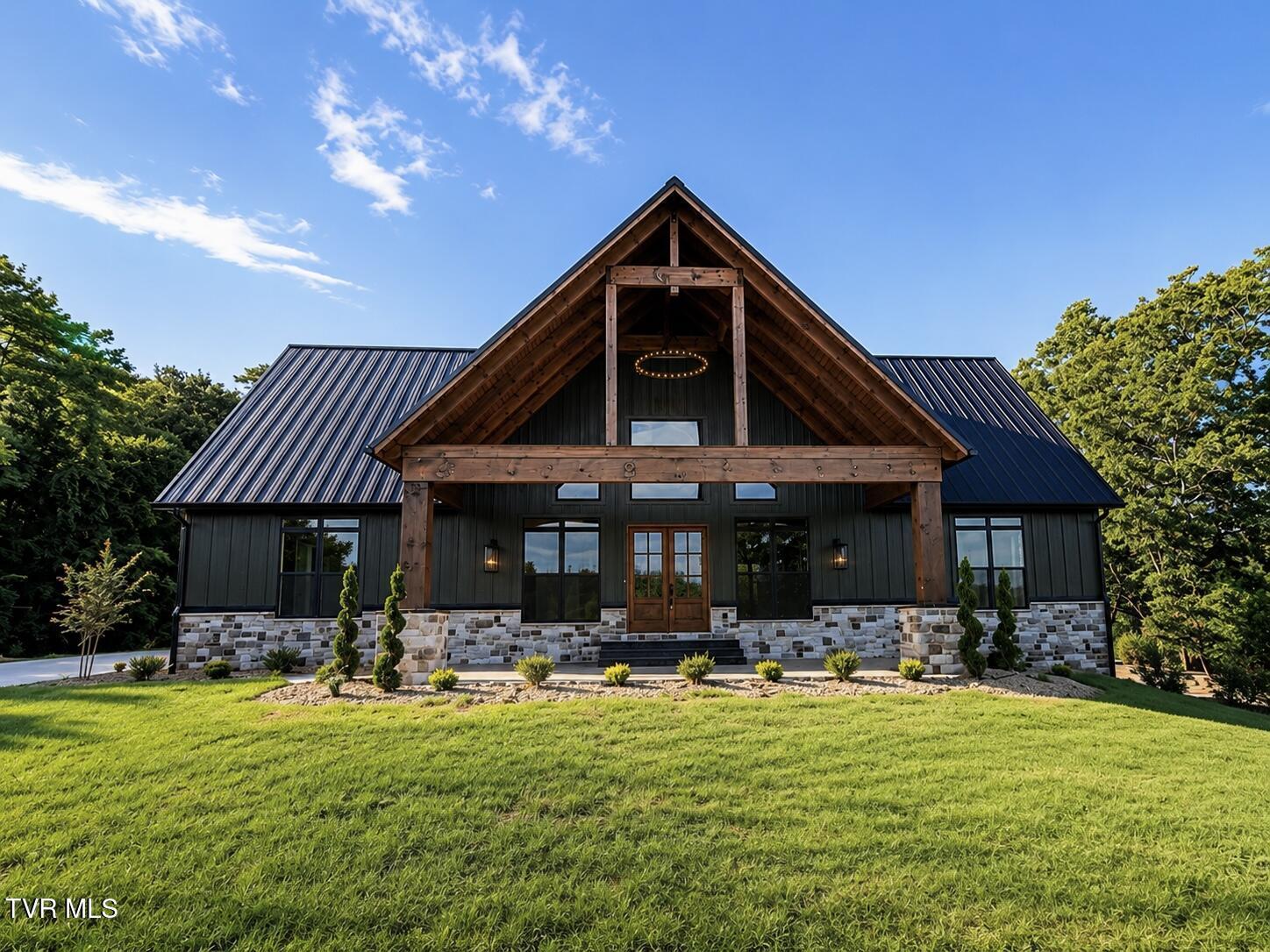 Photo of 3 bed, 4 bath, 3,794 sq ft single family residence at 710 West Dumplin Valley Road