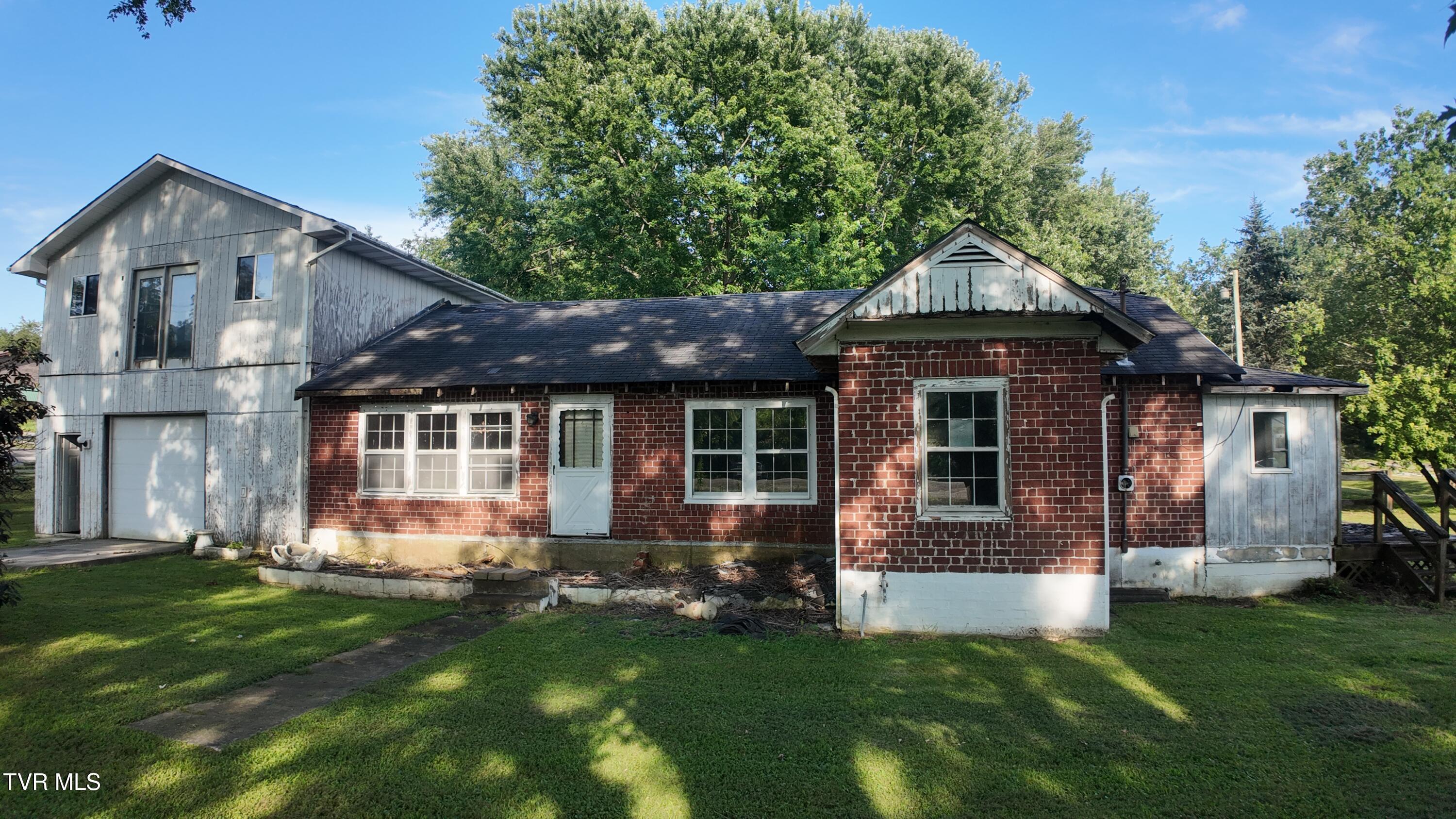 Photo of 3 bed, 1 bath single family residence at 4108 Unicoi Drive