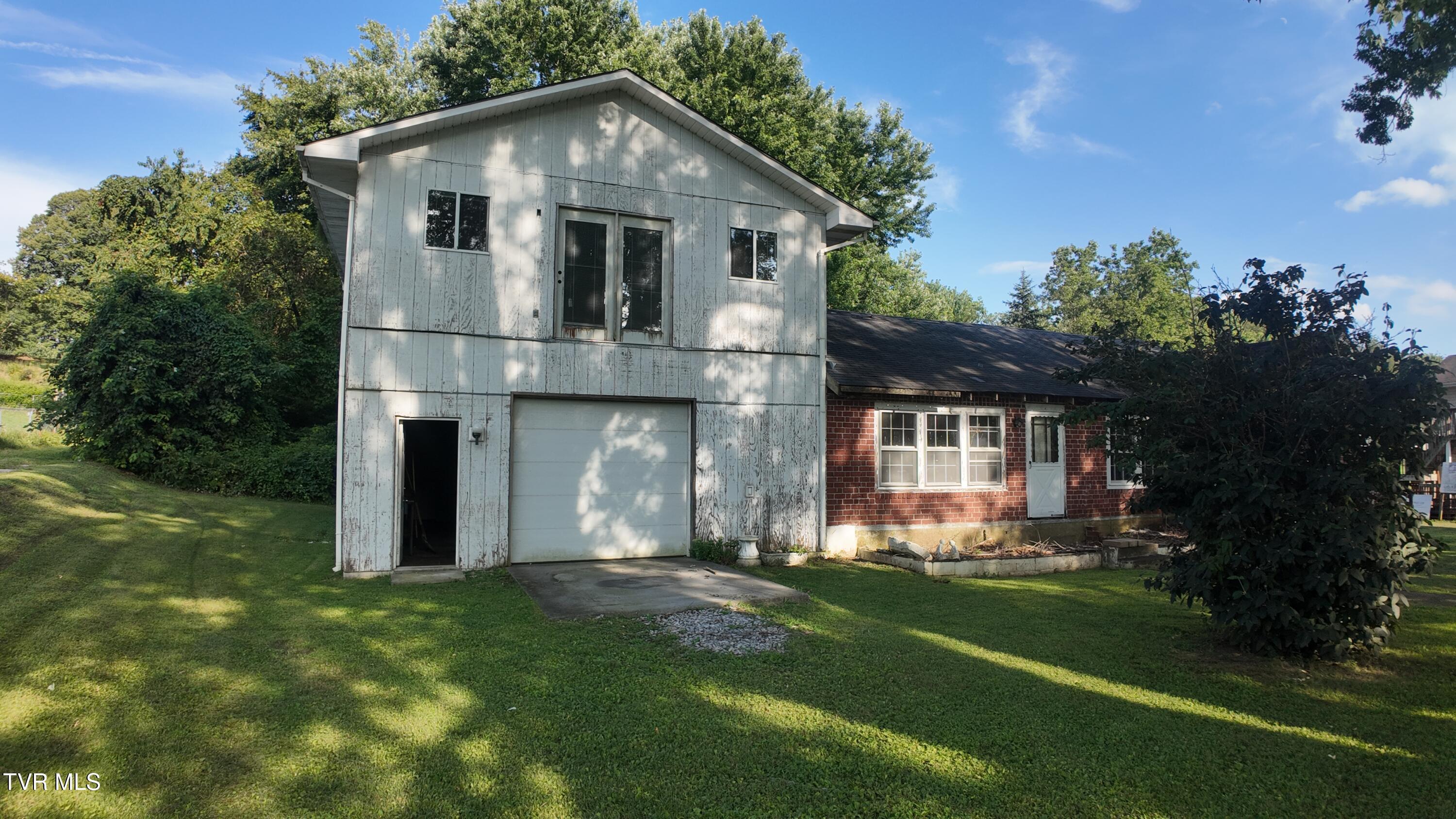 3 bed, 1 bath single family residence at 4108 Unicoi Drive