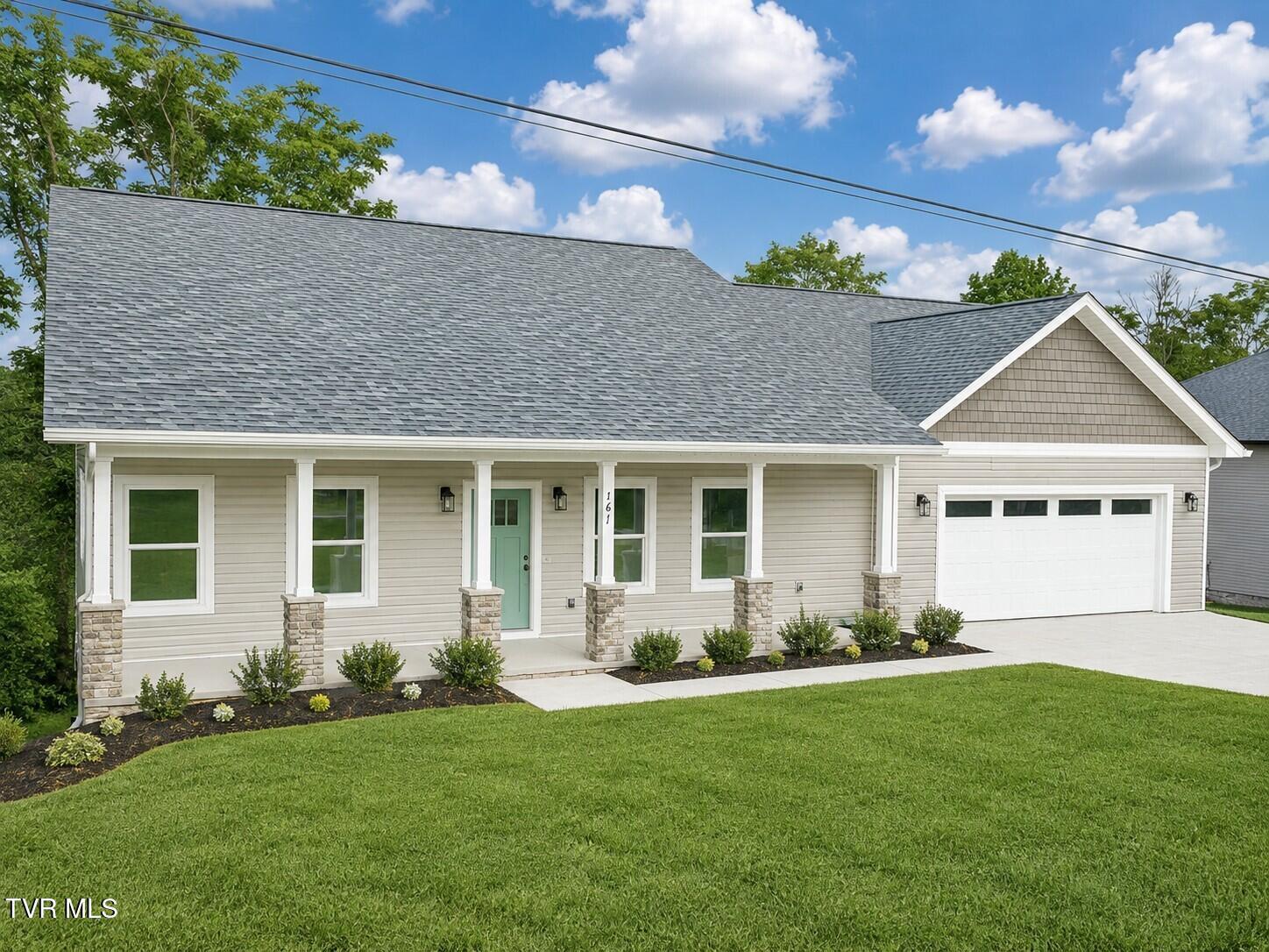 Photo of 3 bed, 2 bath, 2,314 sq ft single family residence at 161 Paynetown Road