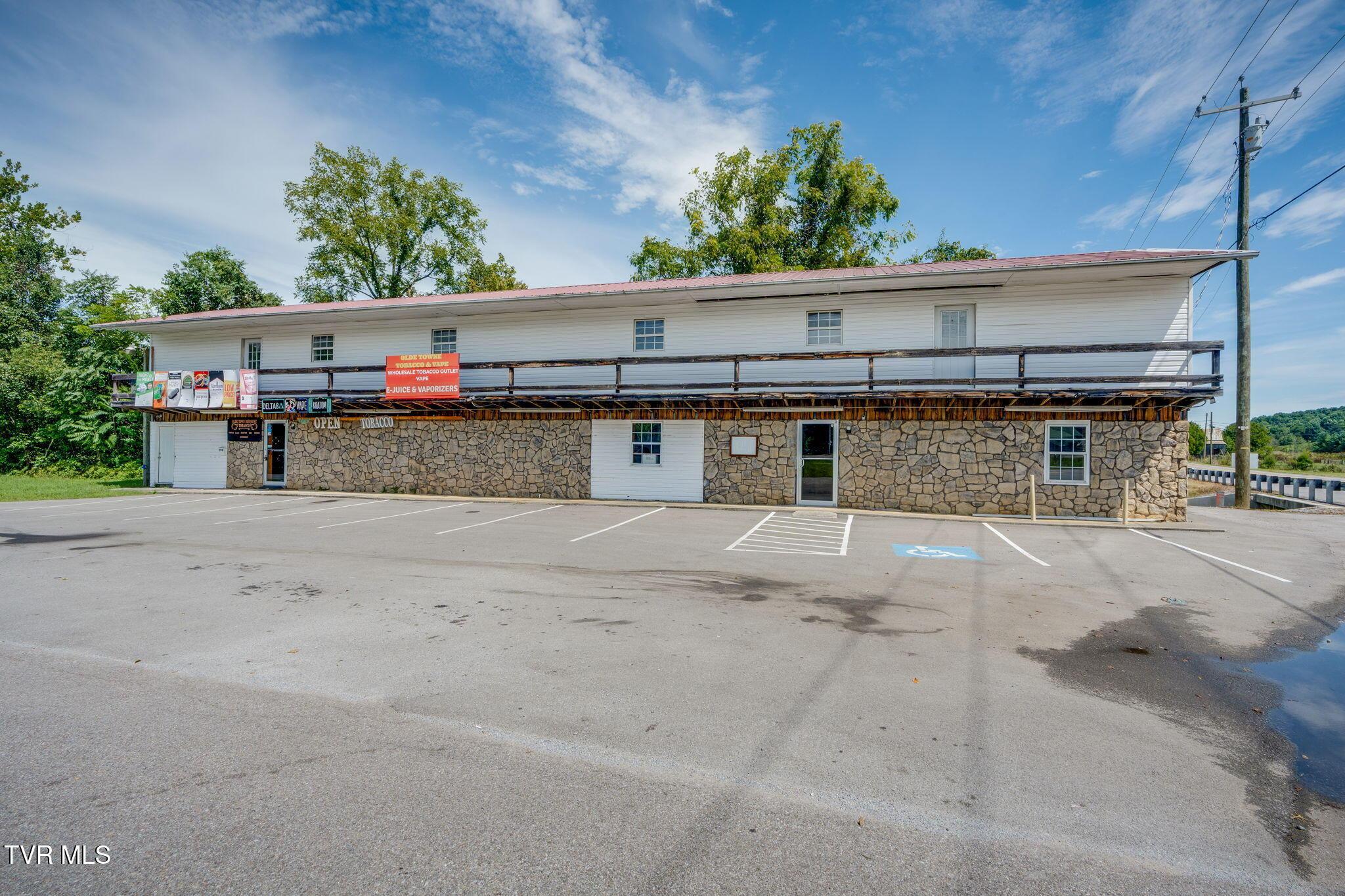 Photo of 2,040 sq ft, 0.56 ac commercial lease at 598 Hartman Drive