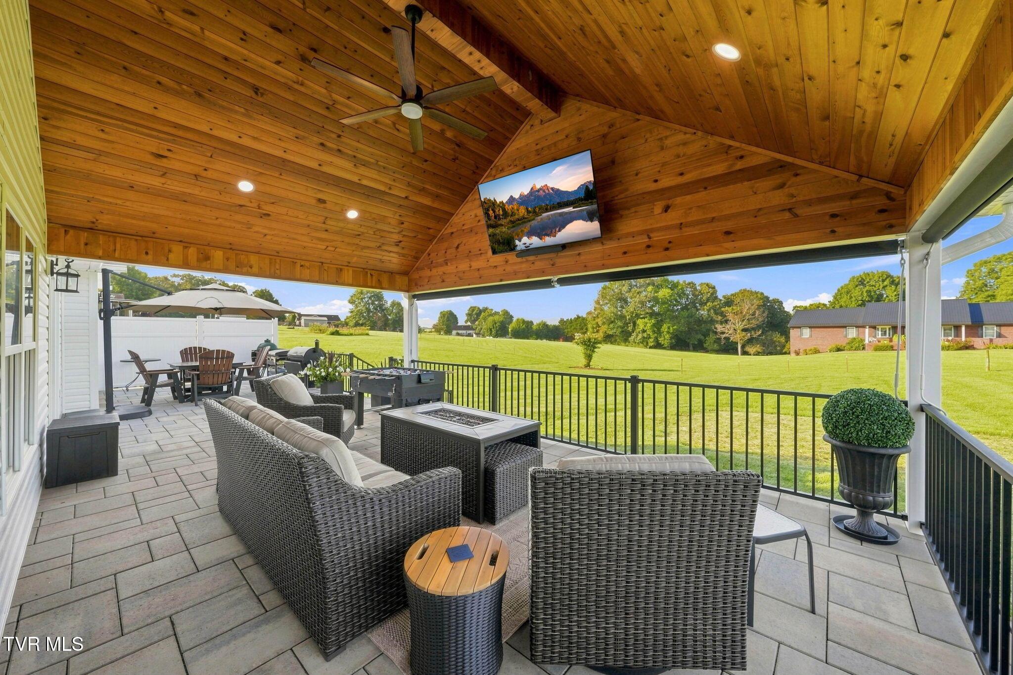 27-web-or-mls-427 Matthews Mill Rd Resho